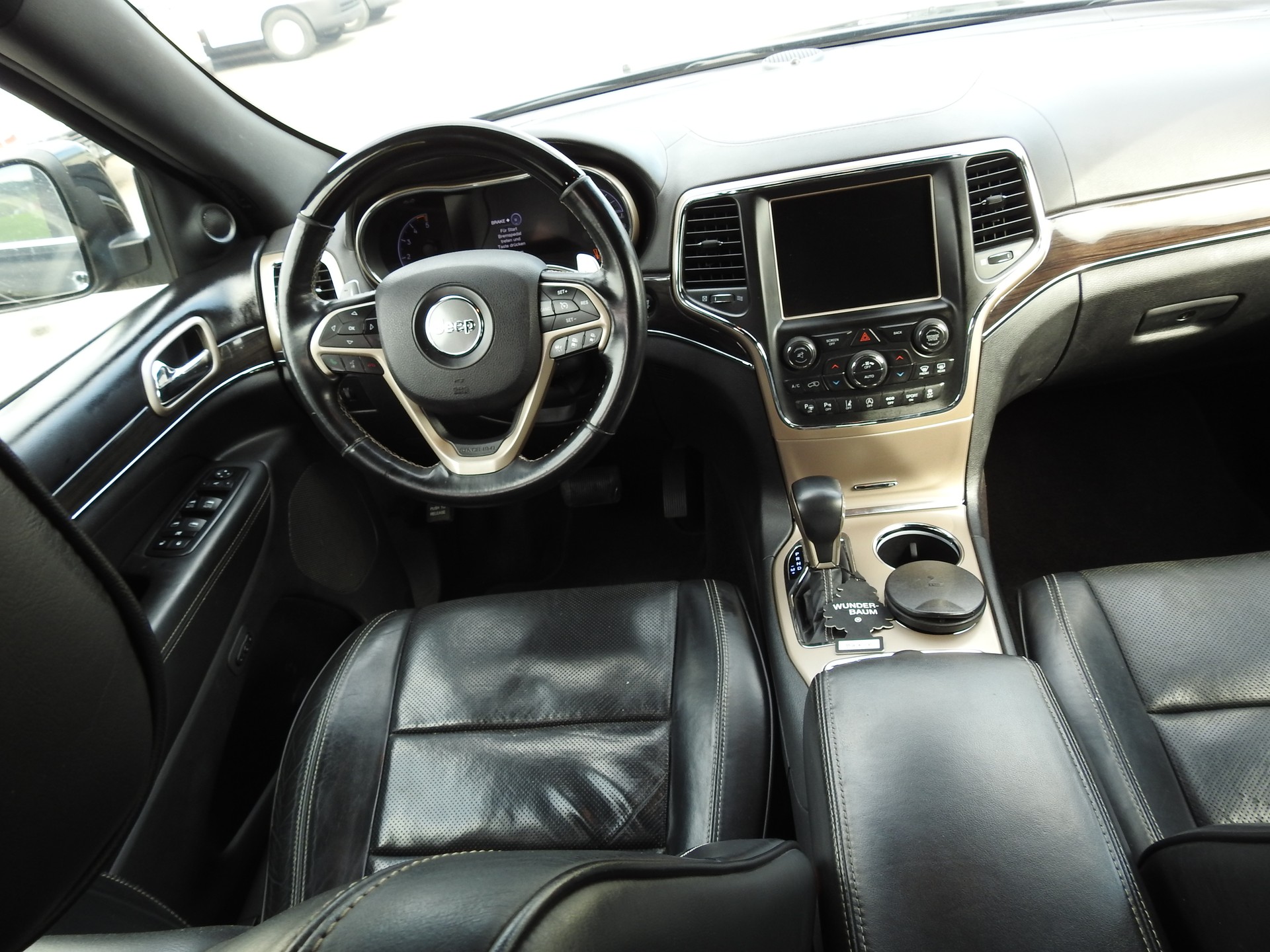 JEEP Grand Cherokee 3.0 CRD Overland Automatic-image-22