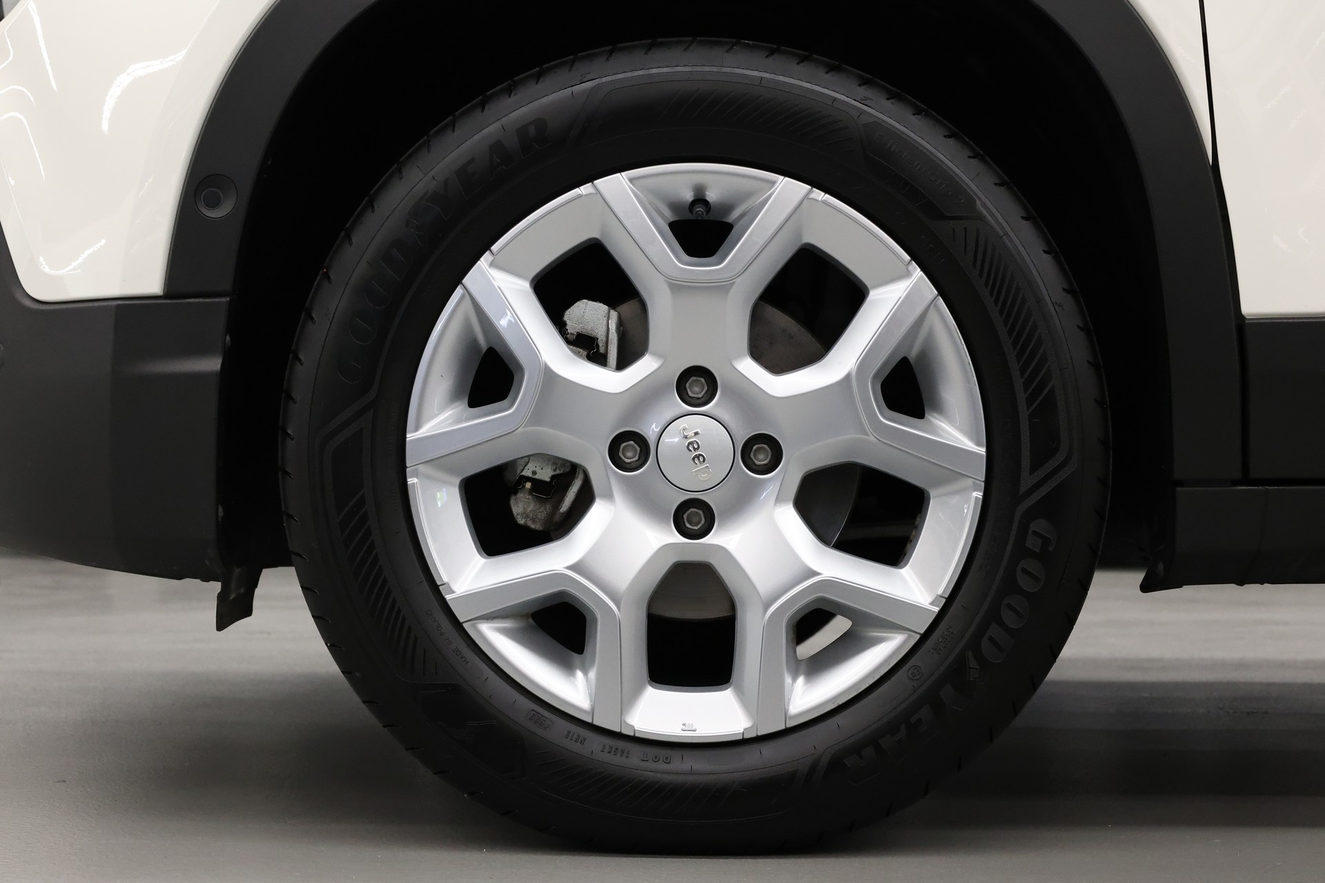JEEP Avenger 1.2 Turbo Altitude-image-13