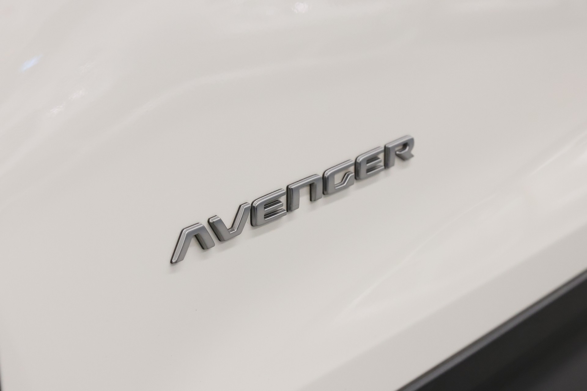 JEEP Avenger 1.2 Turbo Altitude-image-12