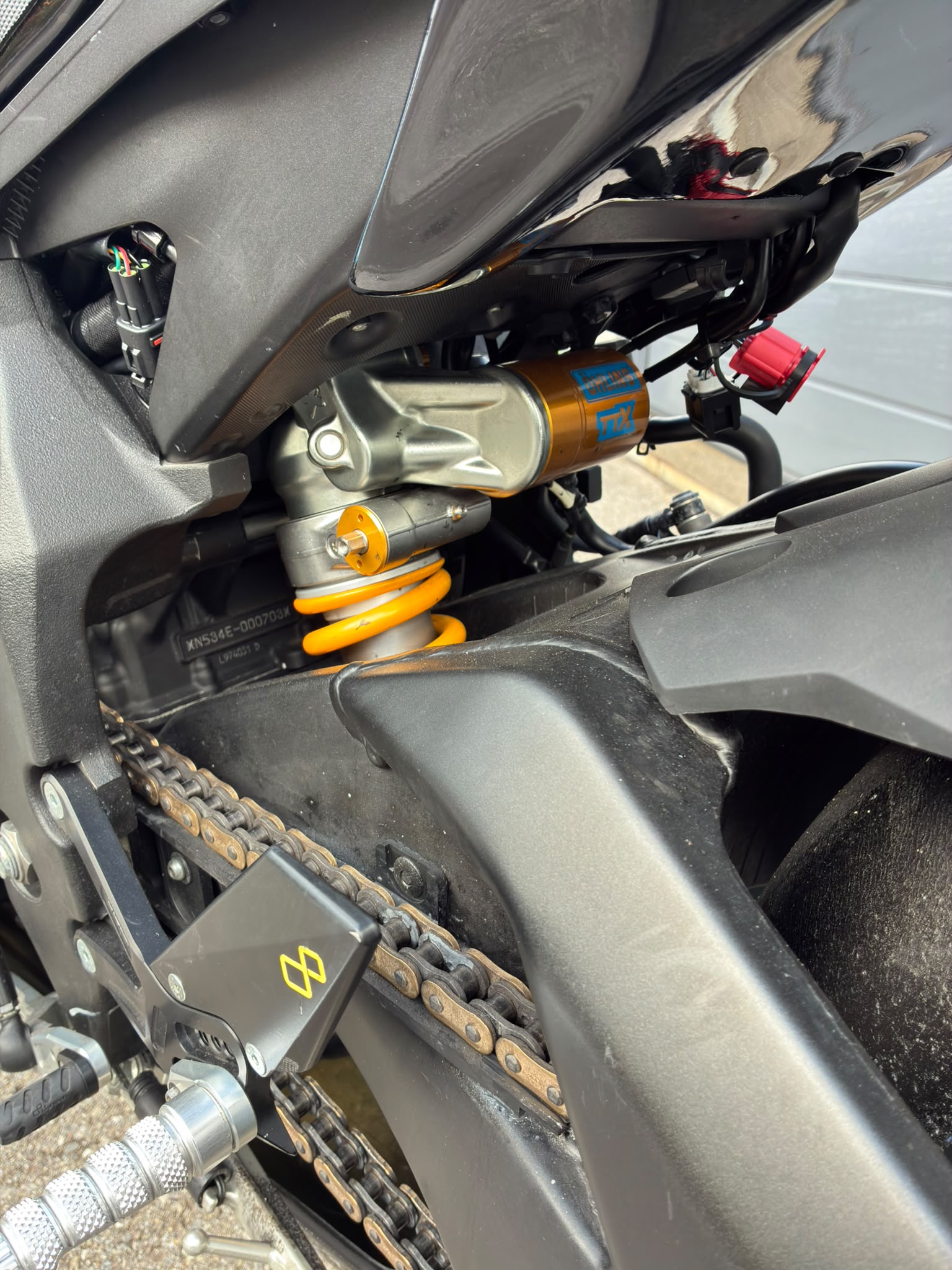 YAMAHA YZF-R1 ABS-image-4