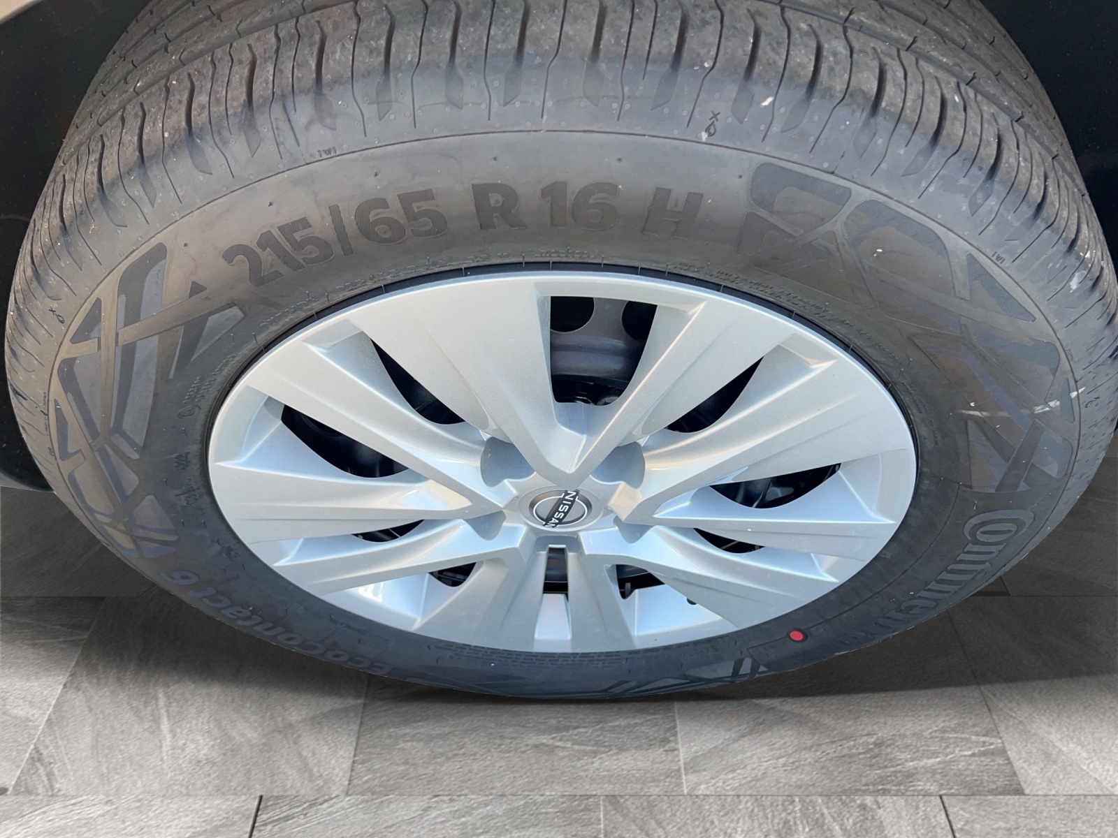 NISSAN Juke 1.0 DIG-T Visia 114PS 6MT-image-8