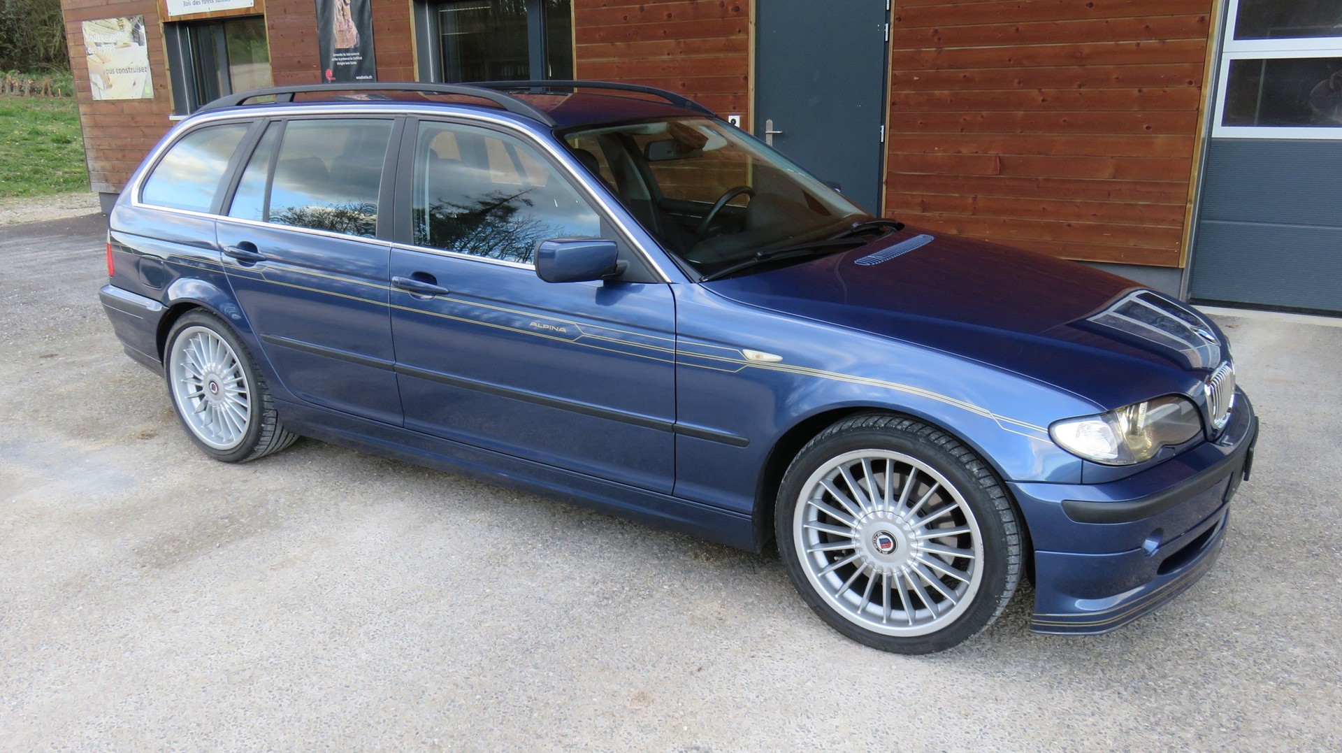 BMW-ALPINA B3 3.3 X Touring S.Tronic-image-1