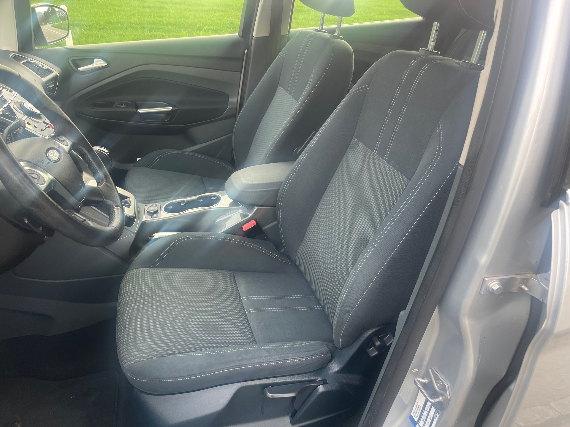 FORD C-Max 2.0 TDCi Carving PowerShift-image-4