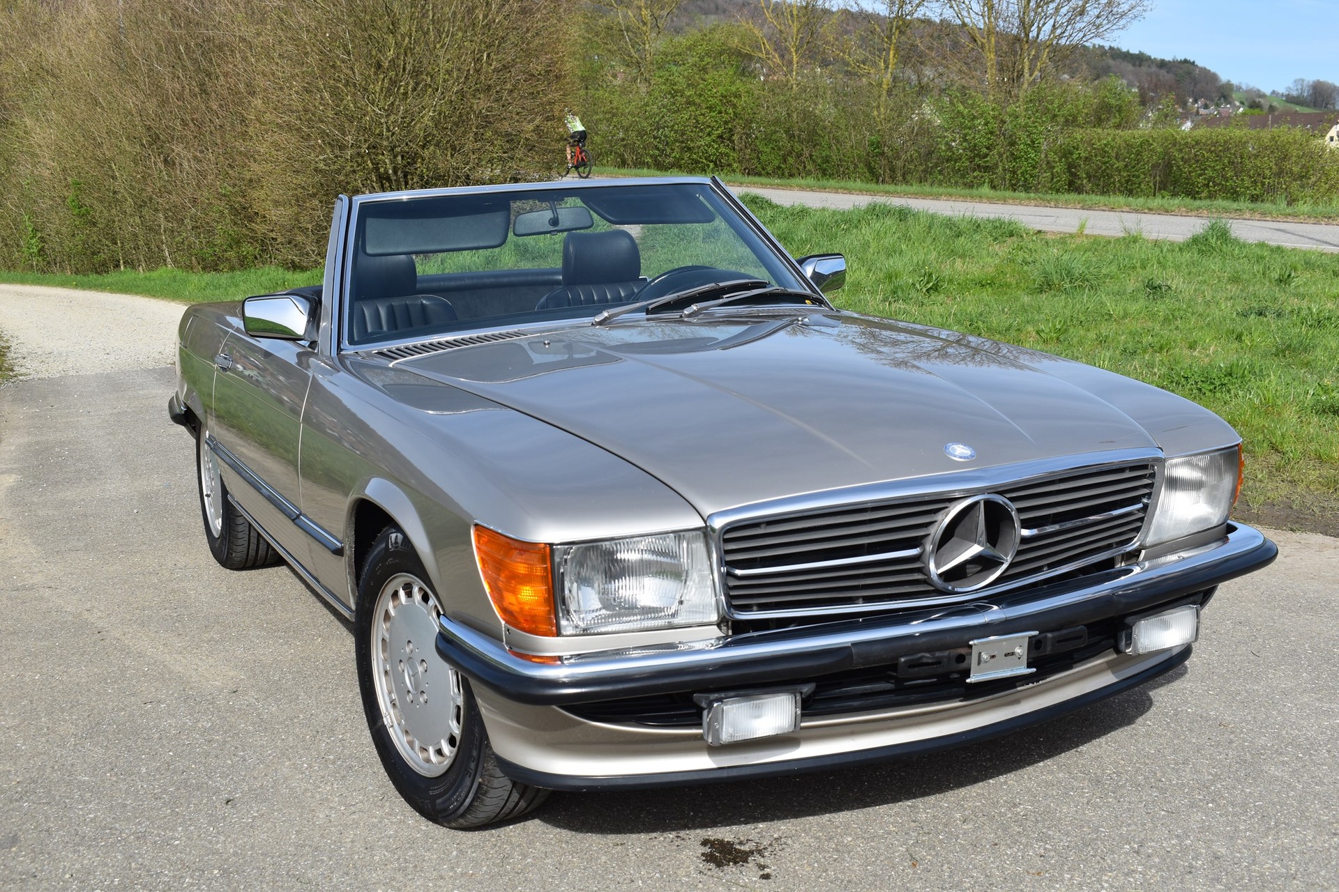 MERCEDES-BENZ SL 300-image-6