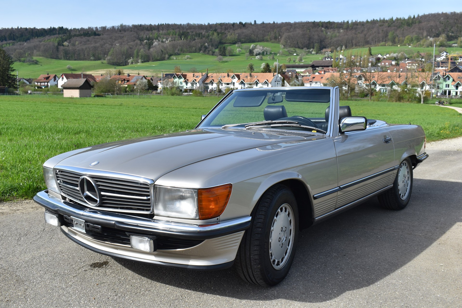 MERCEDES-BENZ SL 300-image-8