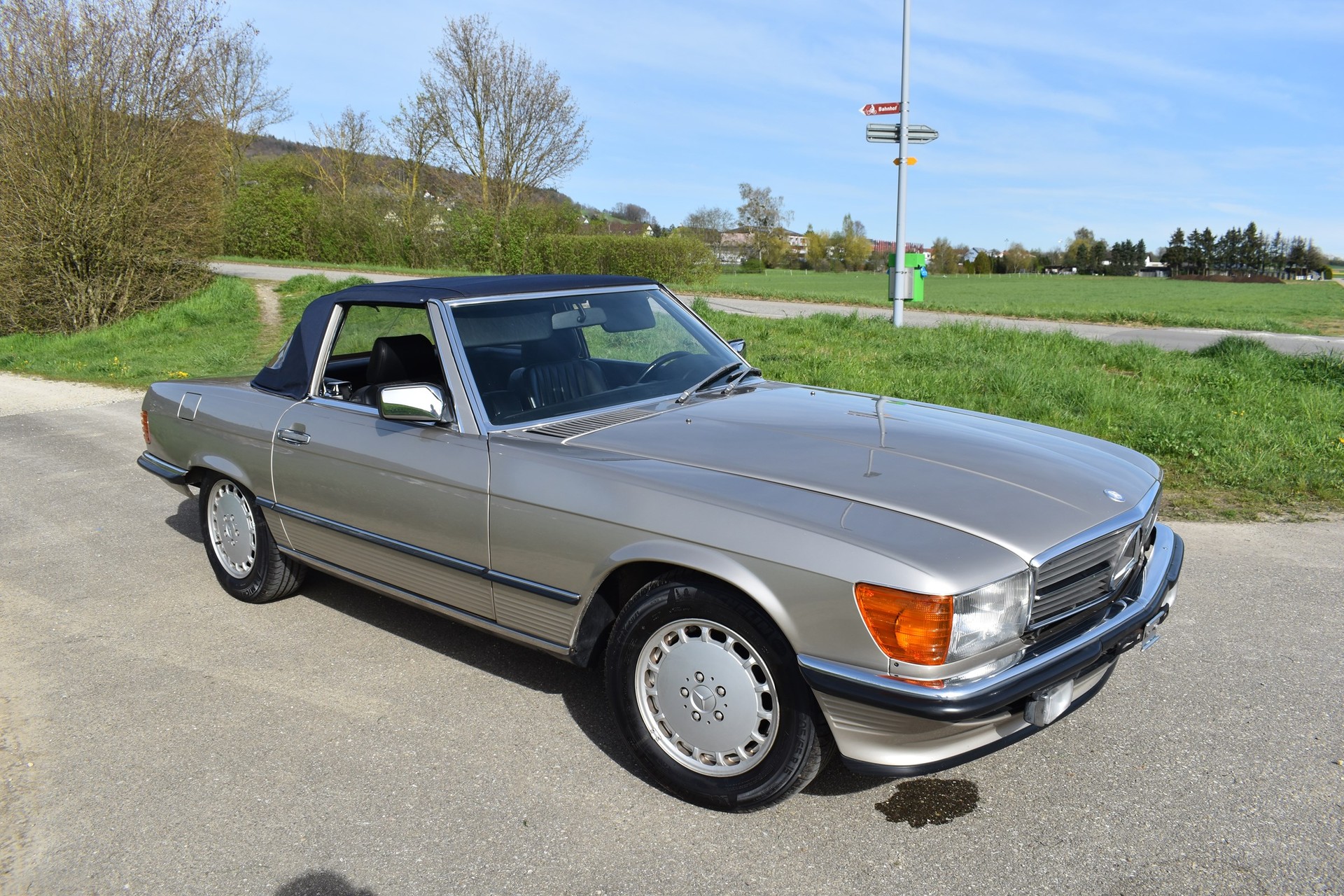 MERCEDES-BENZ SL 300-image-12