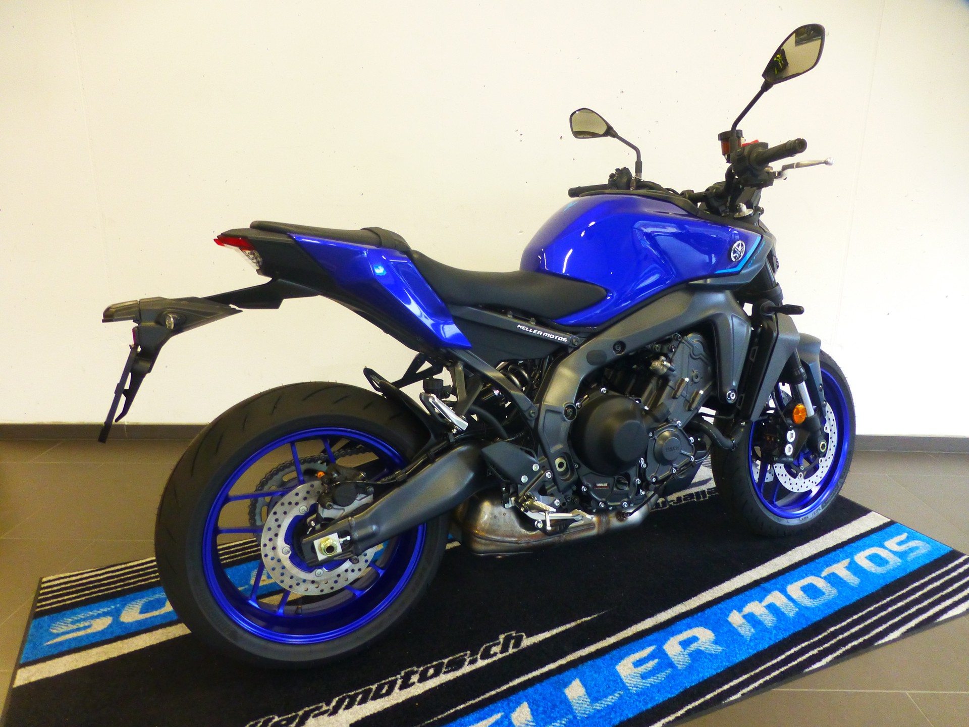 YAMAHA MT-09-image-11