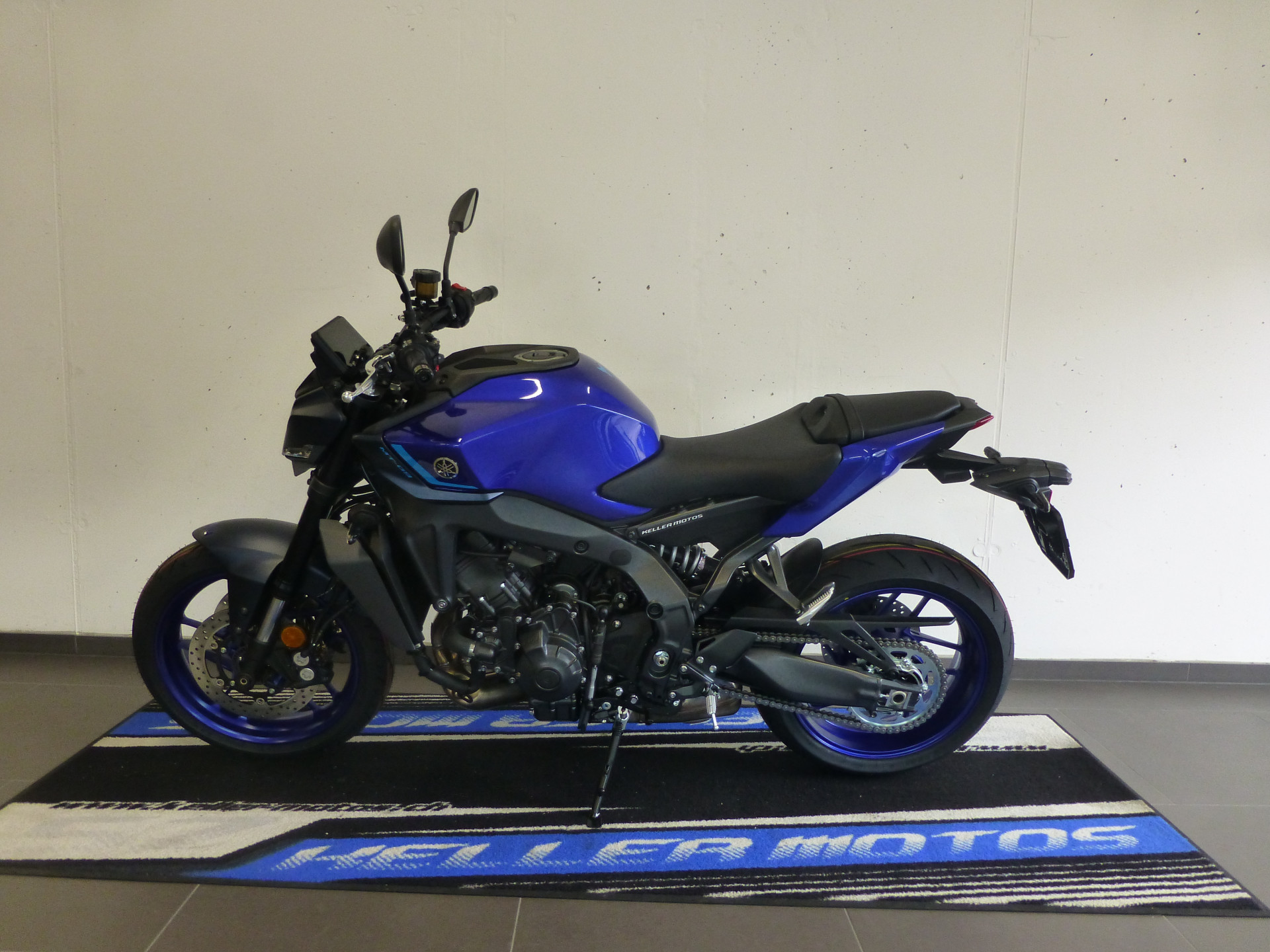 YAMAHA MT-09-image-2