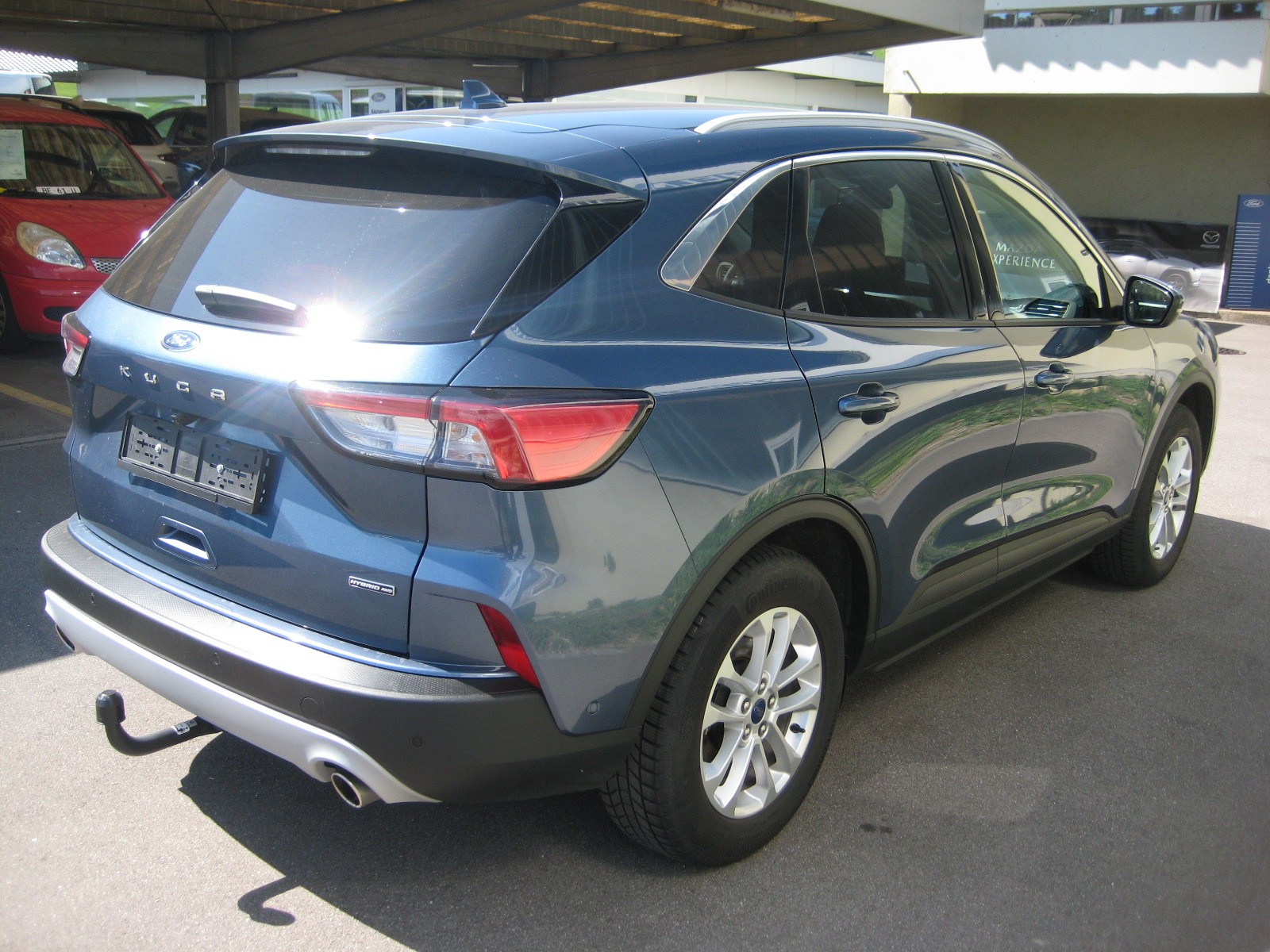 FORD Kuga 2.5 FHEV Titanium X 4WD-image-3