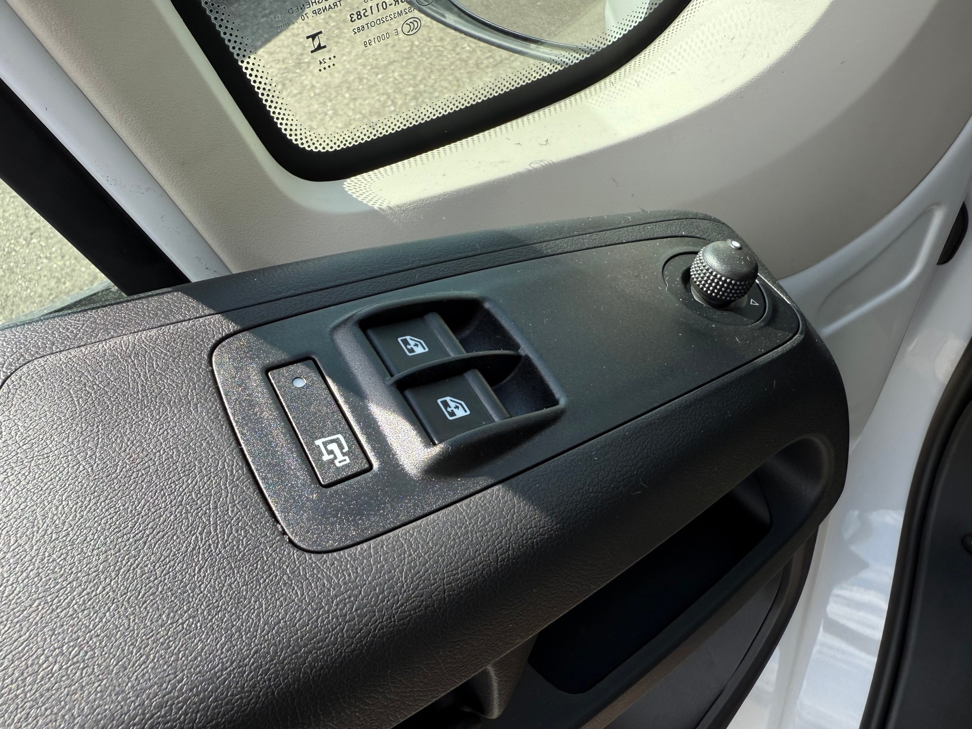 CITROEN Jumper 35+ 2.2 BlueHDi 180PS L4H2 2 Airbag Kamera 270°Tür Doppelblattfedern AHK 3T Holzboden, alle Grössen verfügbar!-image-17