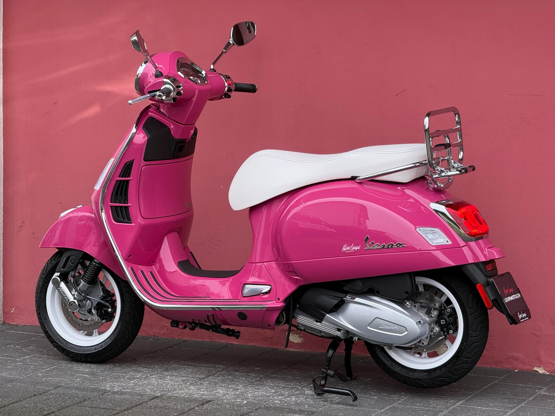 PIAGGIO Vespa GTS 310 Shocking Rosa 801 Tailor Made-image-7