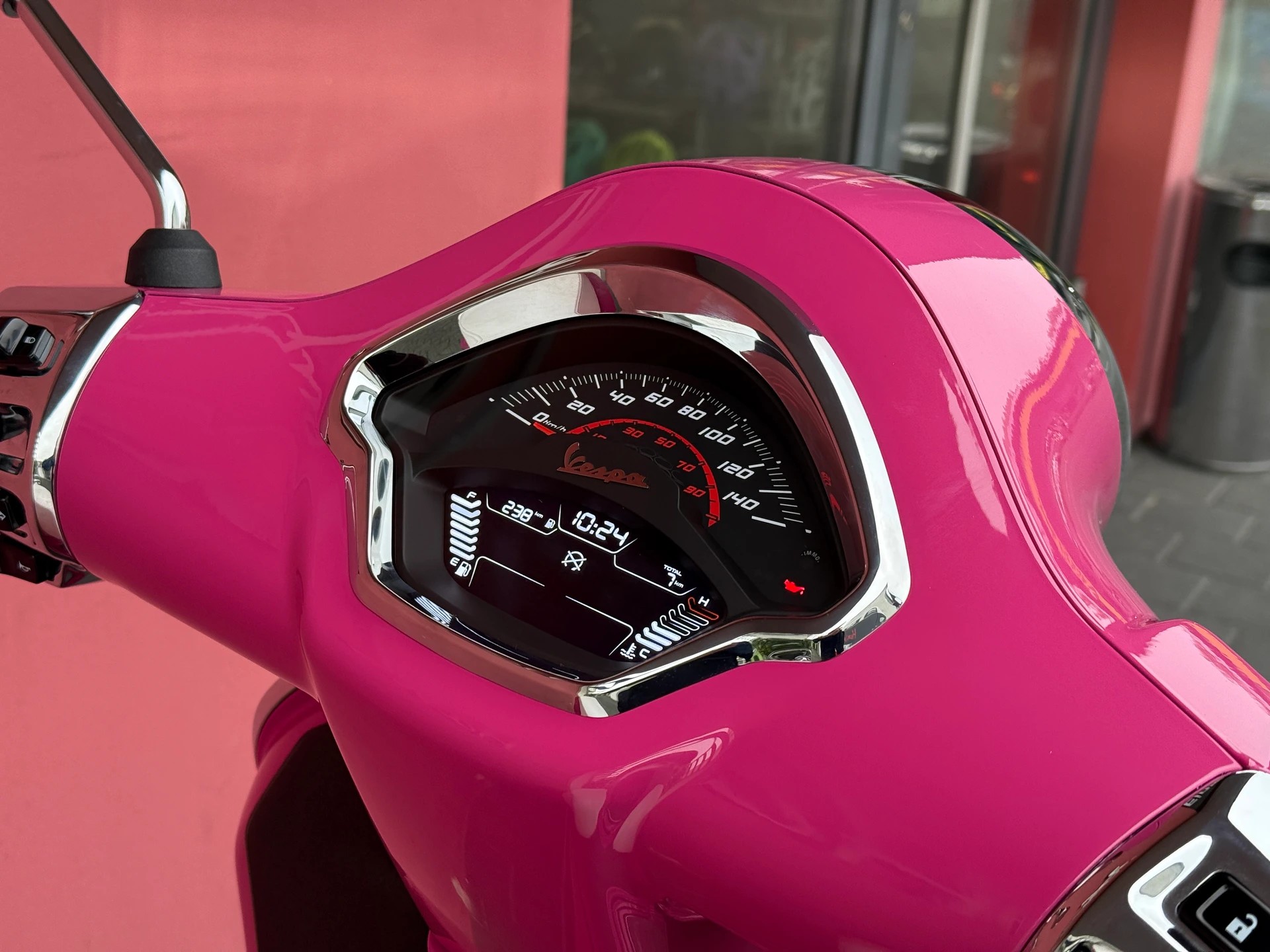 PIAGGIO Vespa GTS 310 Shocking Rosa 801 Tailor Made-image-9