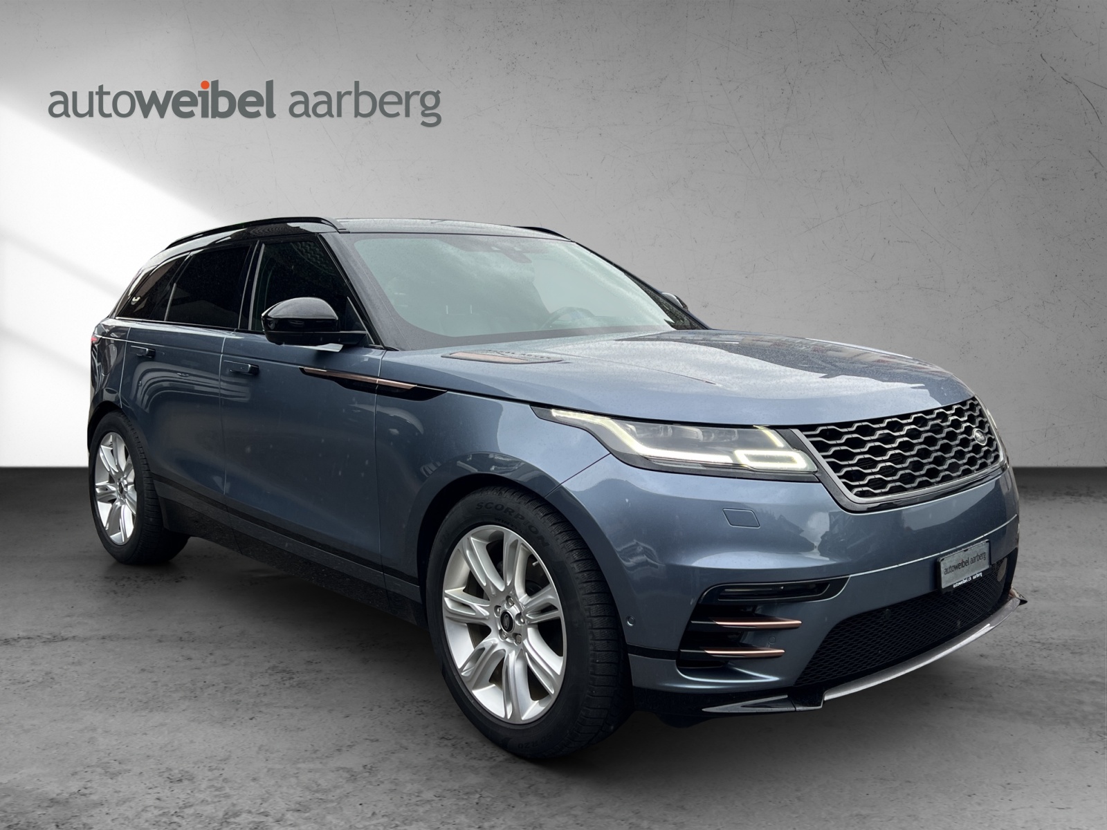 LAND ROVER Range Rover Velar R-Dynamic D 240 SE Automatic