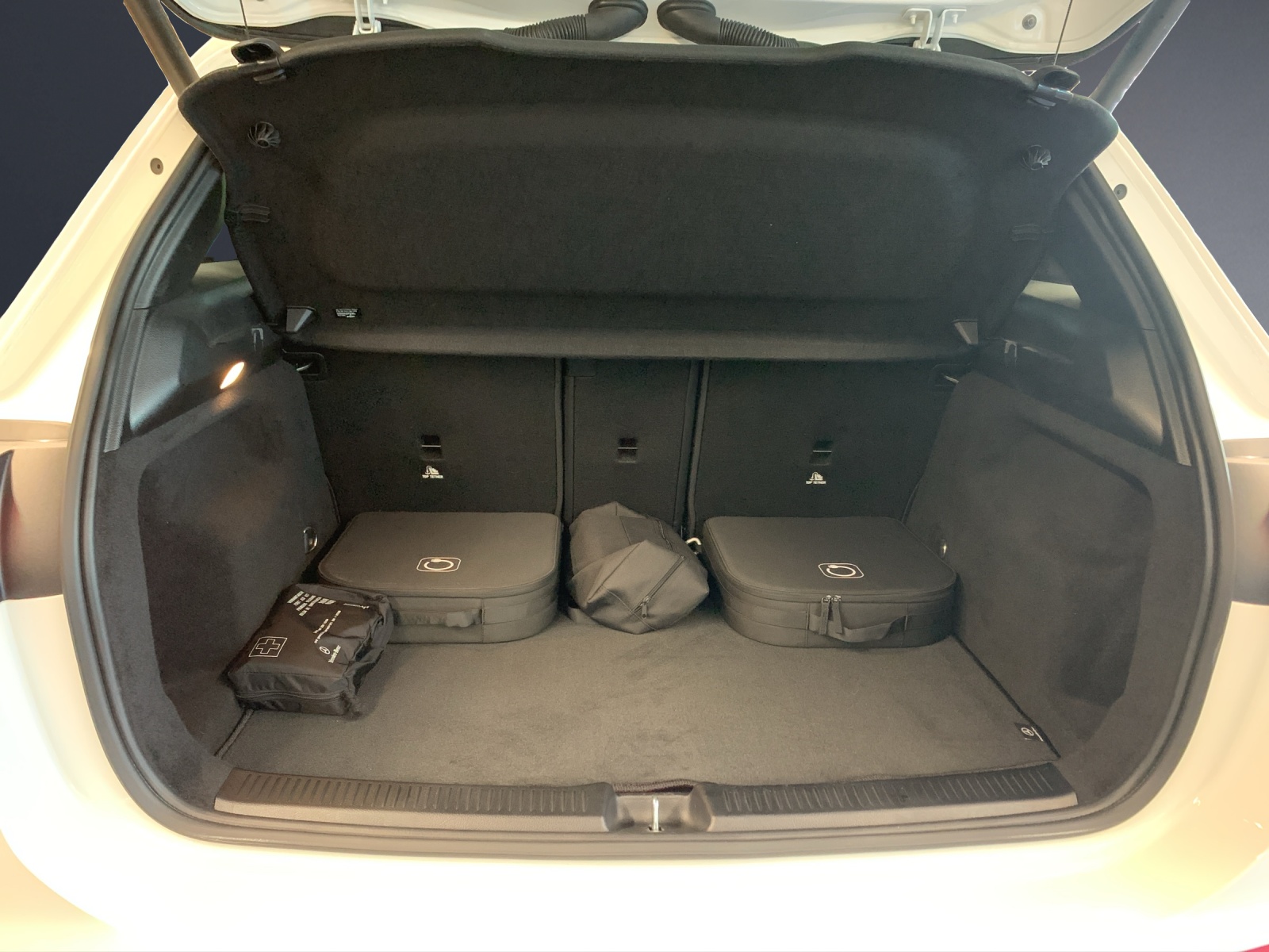 MERCEDES-BENZ B 250 e 8G-DCT-image-14