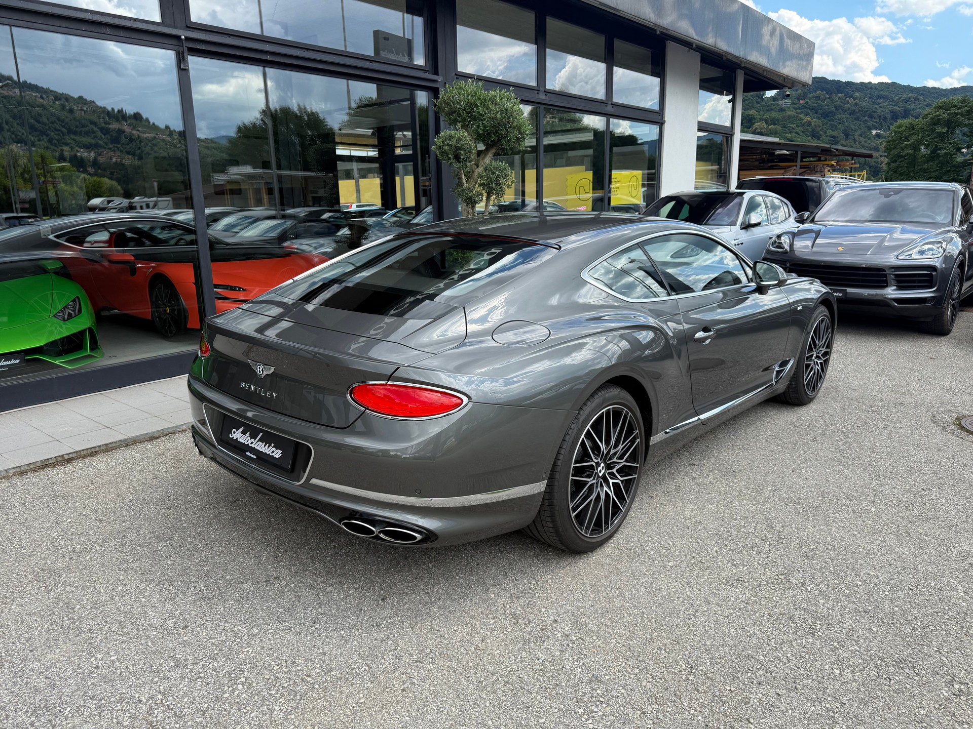 BENTLEY Continental GT 4.0 V8-image-7