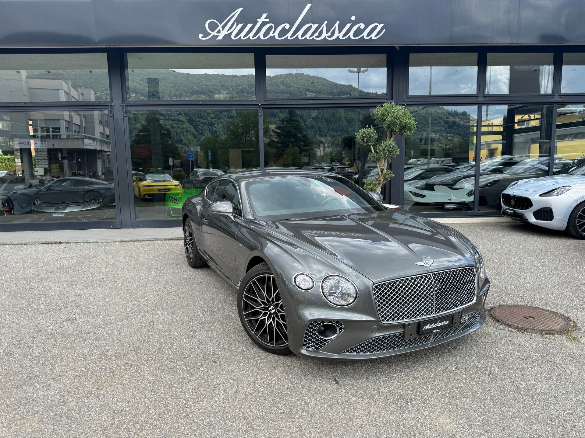 BENTLEY Continental GT 4.0 V8