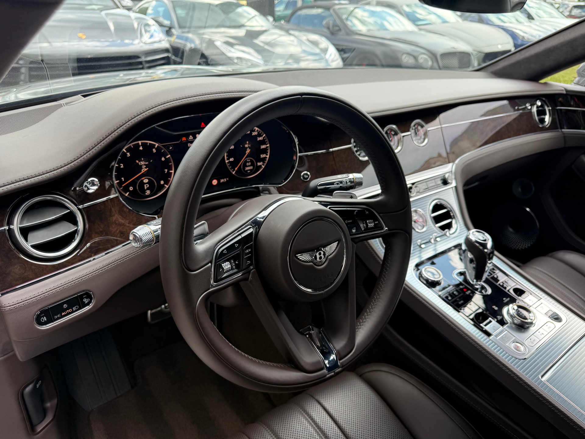 BENTLEY Continental GT 4.0 V8-image-13