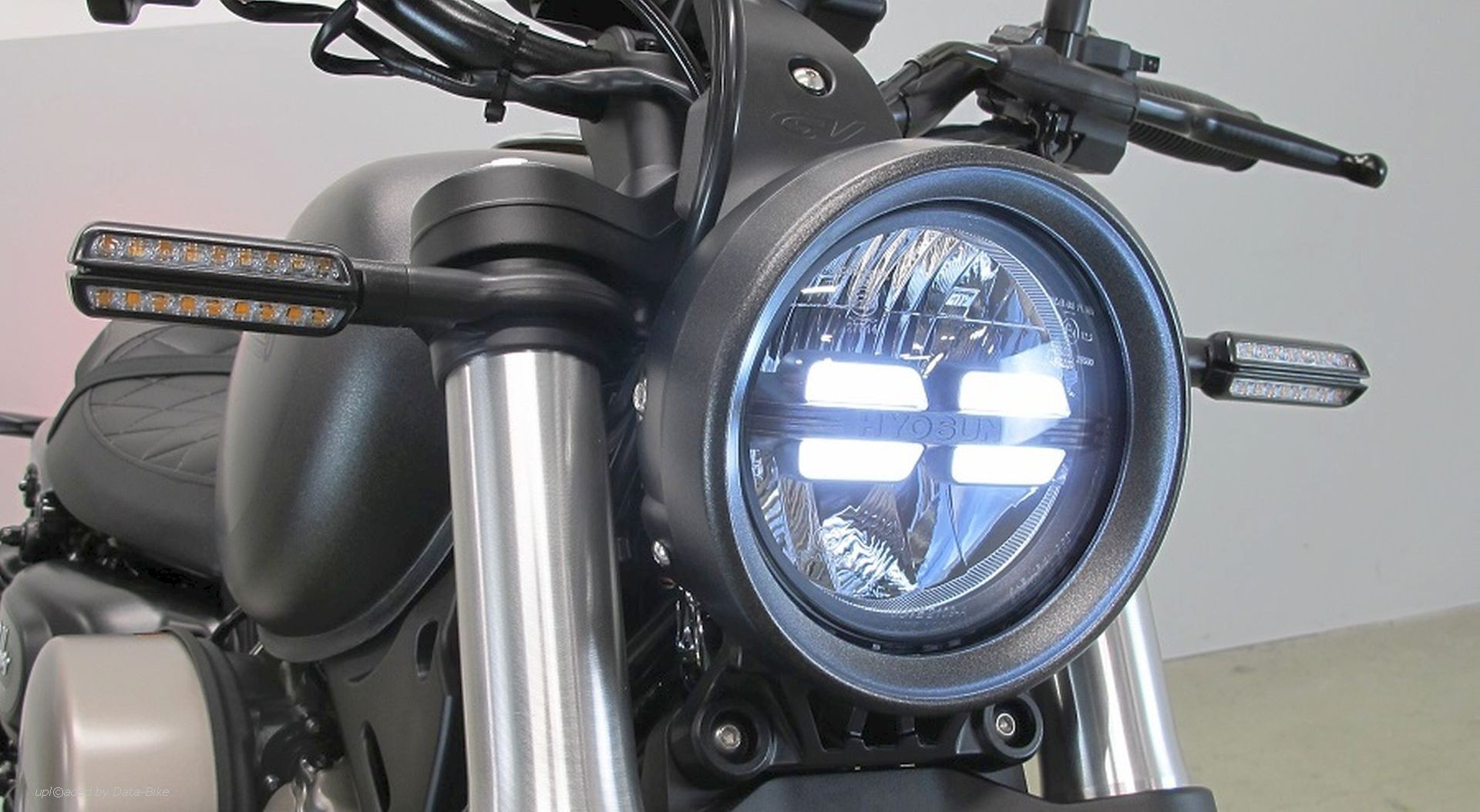 HYOSUNG BOBBER GV 125 S EVO-image-4