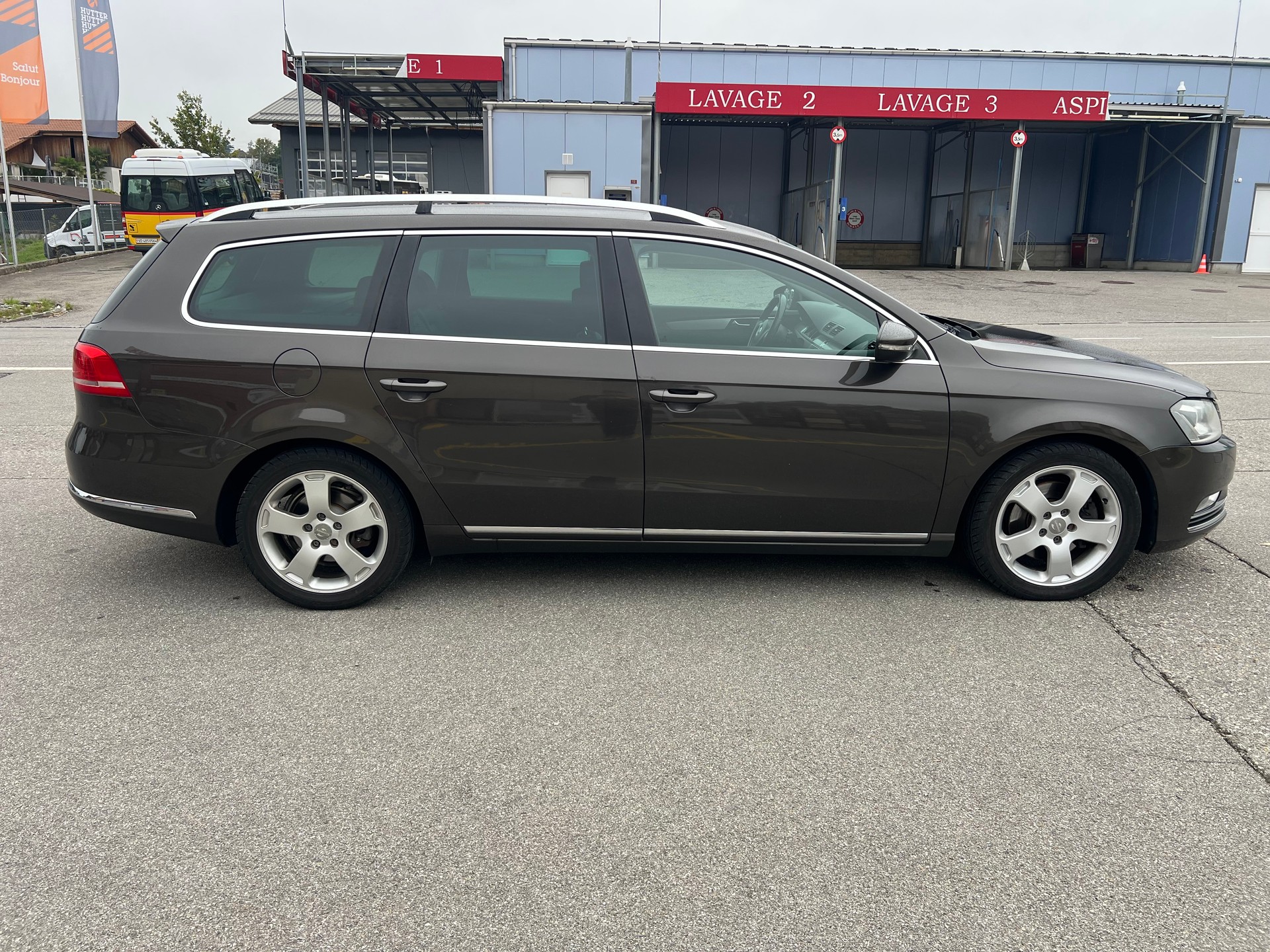VW Passat Variant 2.0 TDI BMT Highline 4M-image-7