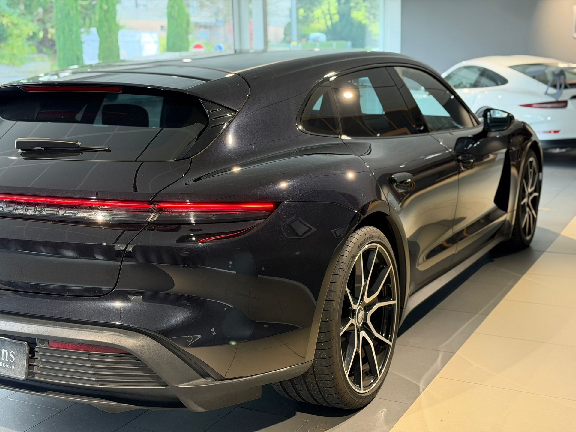 PORSCHE Taycan 4S Sport Turismo Performance Plus 93,4kWh-image-6