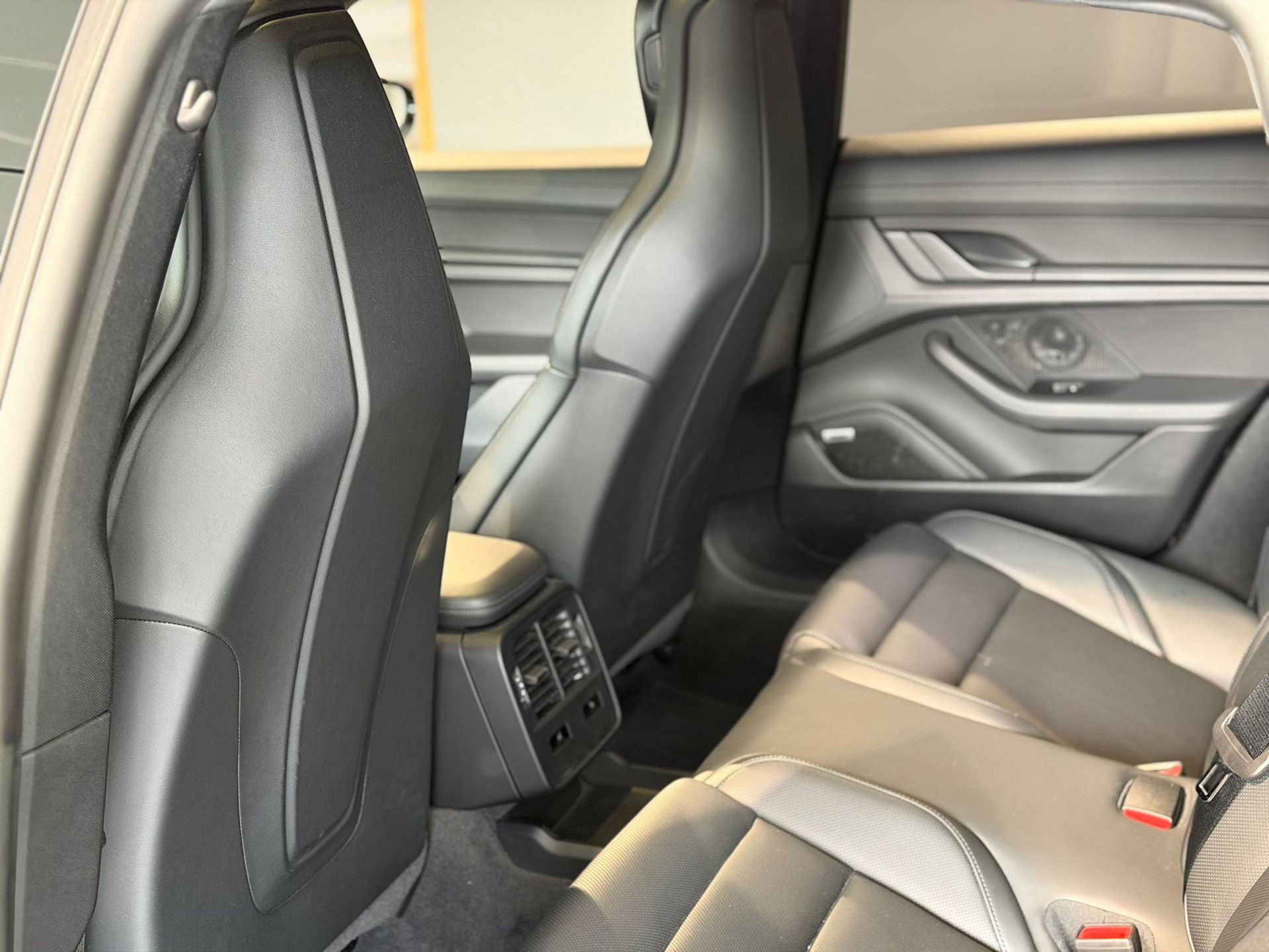 PORSCHE Taycan 4S Sport Turismo Performance Plus 93,4kWh-image-17