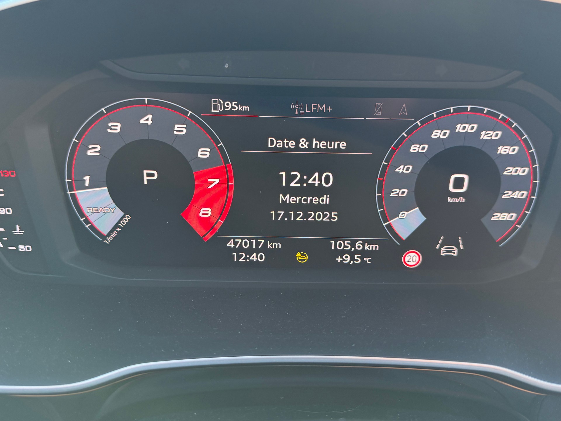 AUDI Q3 35 TFSI S line Attraction S-tronic-image-14