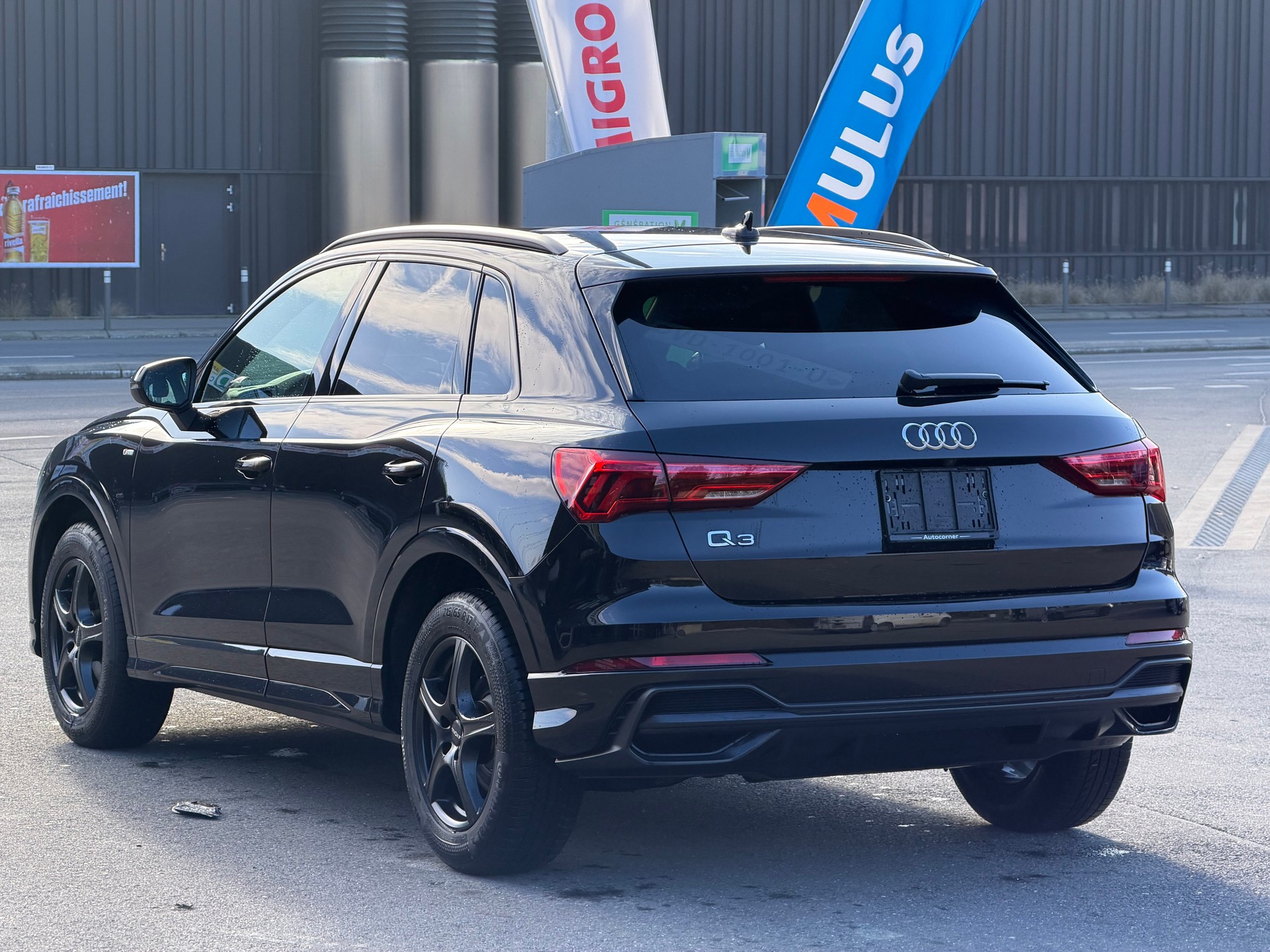 AUDI Q3 35 TFSI S line Attraction S-tronic-image-4
