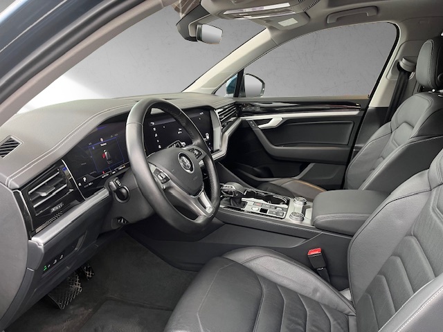 VW Touareg 3.0 TSI Elegance Tiptronic-showroom-element-3