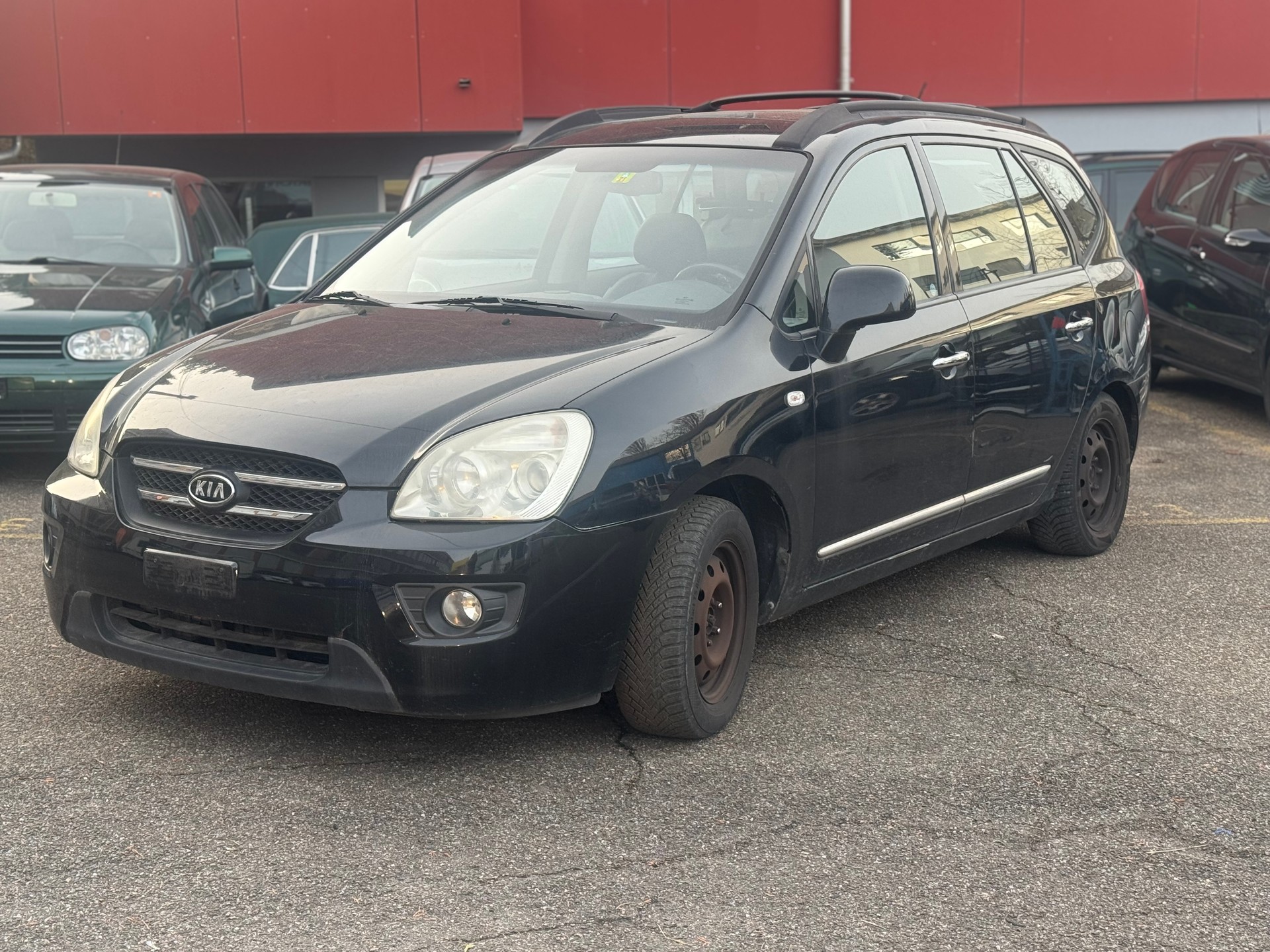 KIA Carens 2.0 CRDi Style-image-1