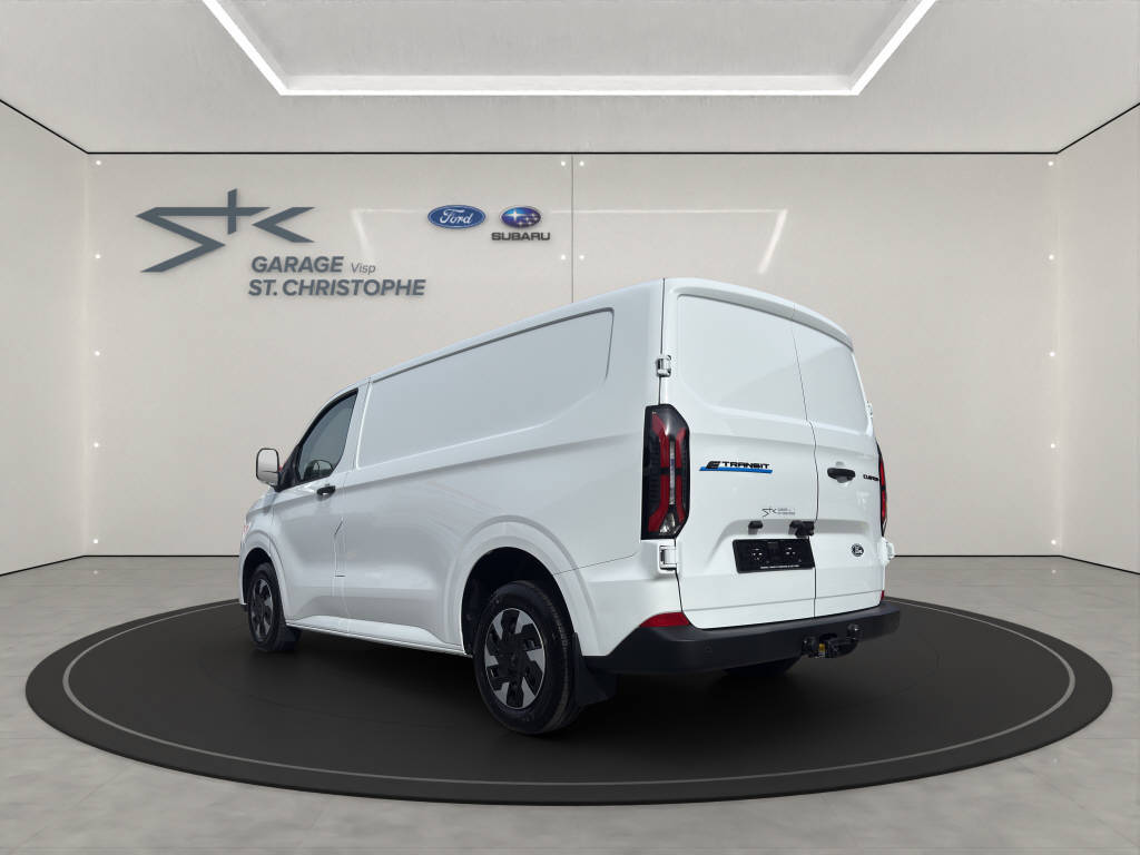 FORD E-Transit C Van 320 L1 Trend 218 PS RWD 0.99% Leasing-showroom-element-2