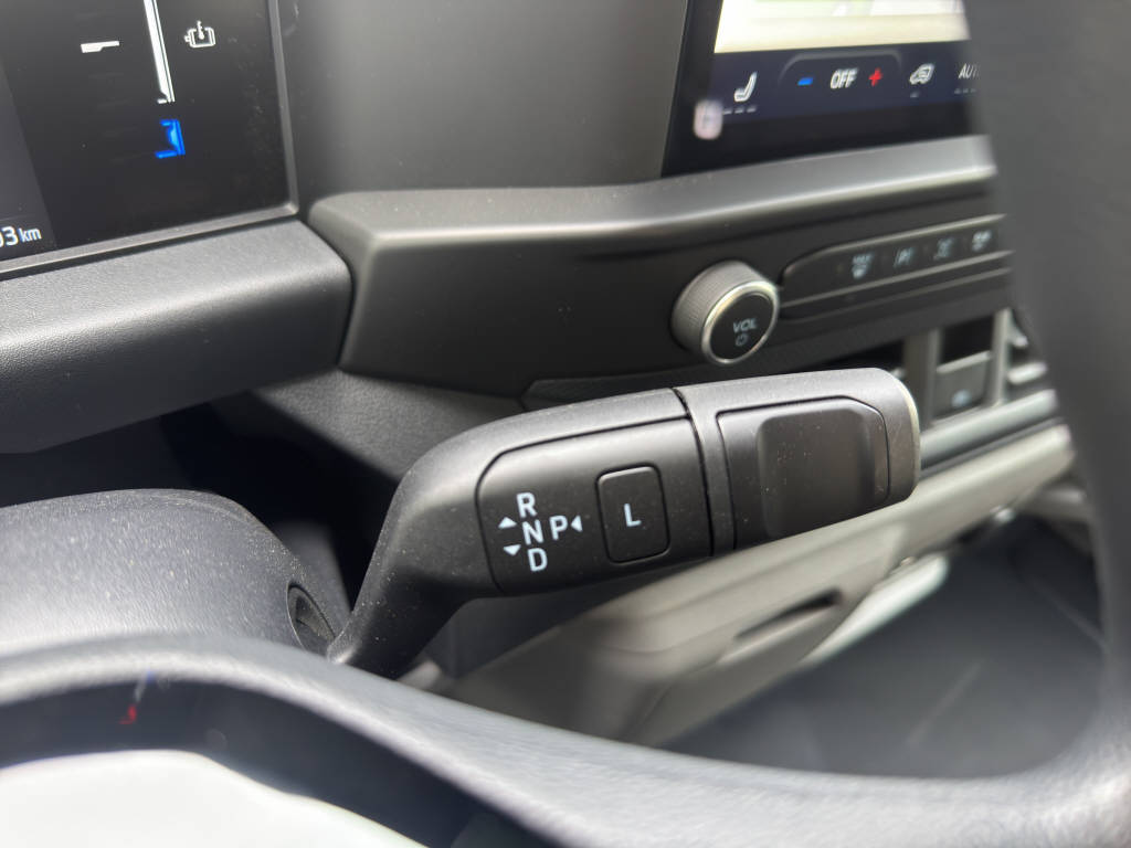 FORD E-Transit C Van 320 L1 Trend 218 PS RWD 0.99% Leasing-image-15