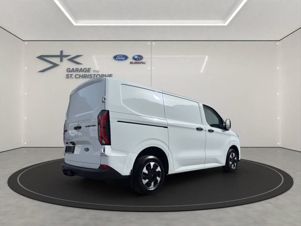 FORD E-Transit C Van 320 L1 Trend 218 PS RWD 0.99% Leasing-image-4