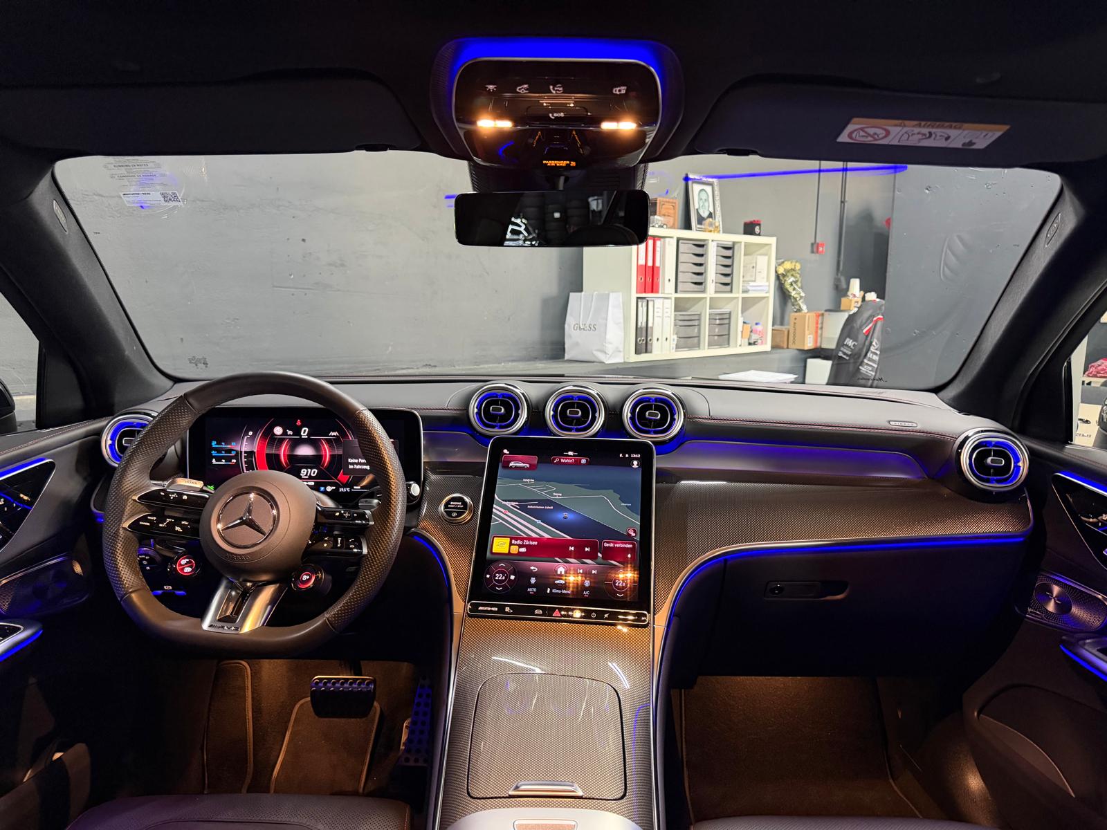 MERCEDES-BENZ GLC 43 AMG All in Black Performance 4Matic 9G-Tronic MB Vollgarantie-image-11