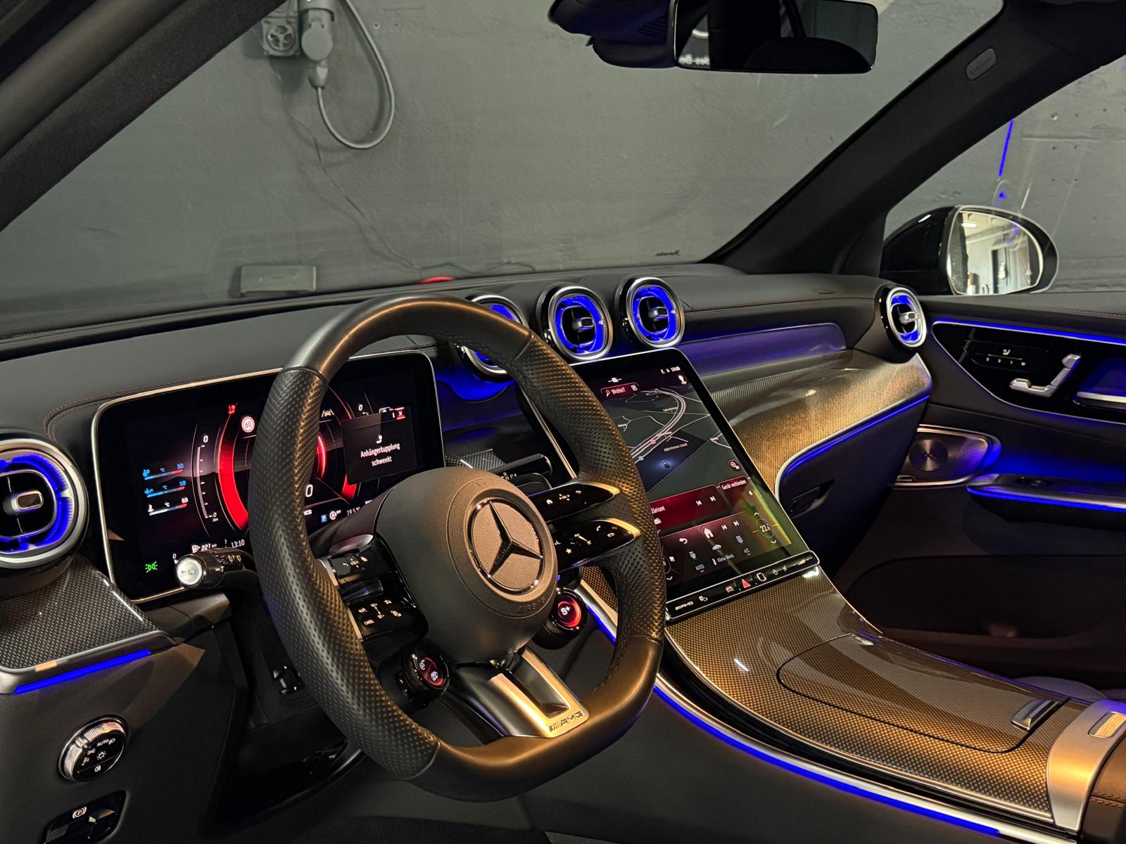 MERCEDES-BENZ GLC 43 AMG All in Black Performance 4Matic 9G-Tronic MB Vollgarantie-image-9