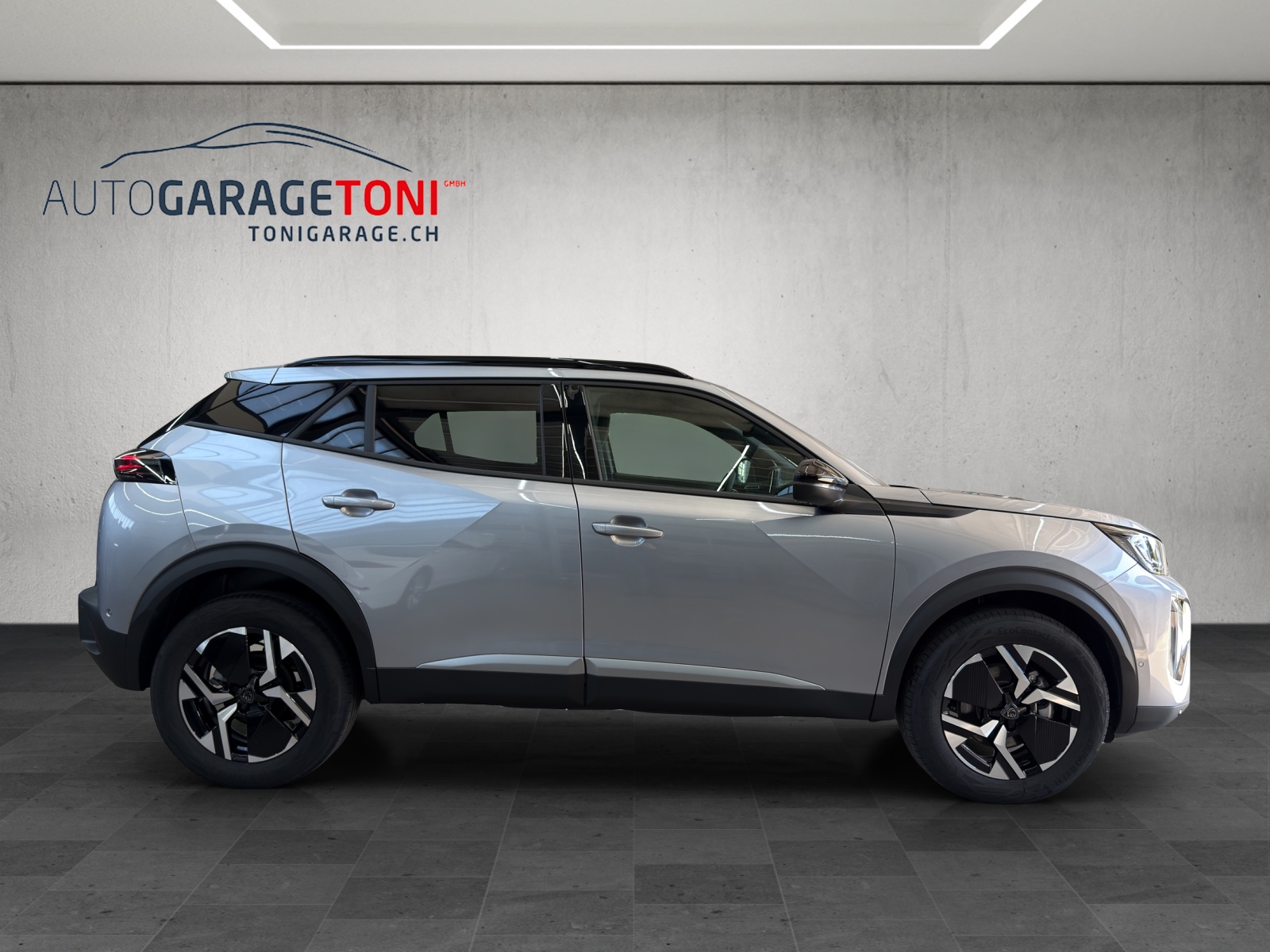 PEUGEOT 2008 1.2 145 MHEV Allure Premium-image-4