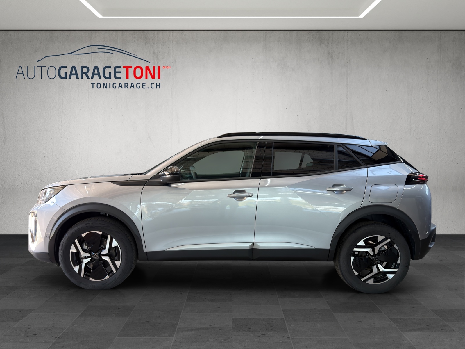 PEUGEOT 2008 1.2 145 MHEV Allure Premium-showroom-element-3