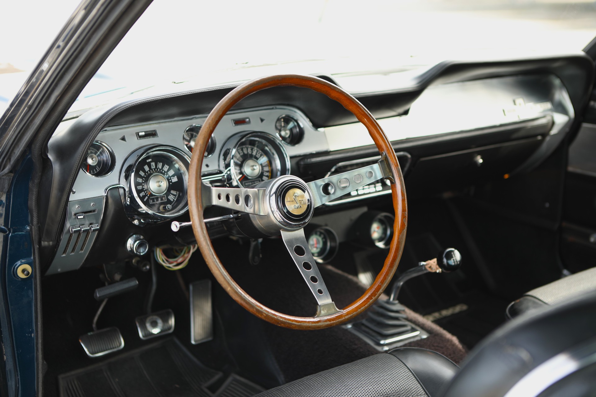 FORD SHELBY GT500 1967-image-11