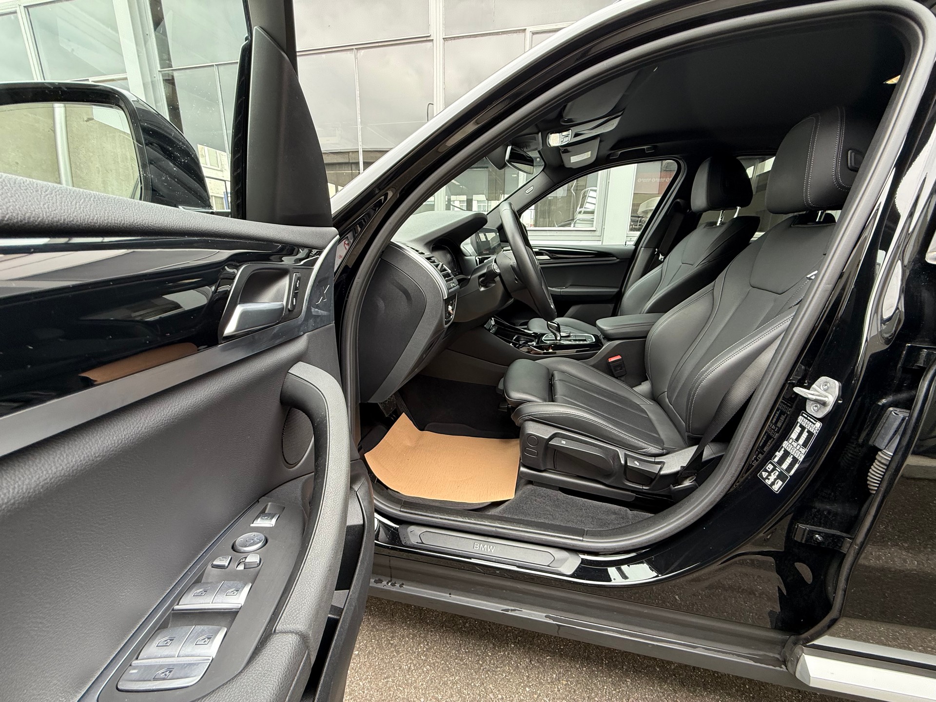 BMW X3 xDrive 48V 20d *1.st Erster Hand CH Fahrzeug *Lederausstattung *Dachhimmel schwarz *Frisch ab MFK *2 Schlüssel-image-7