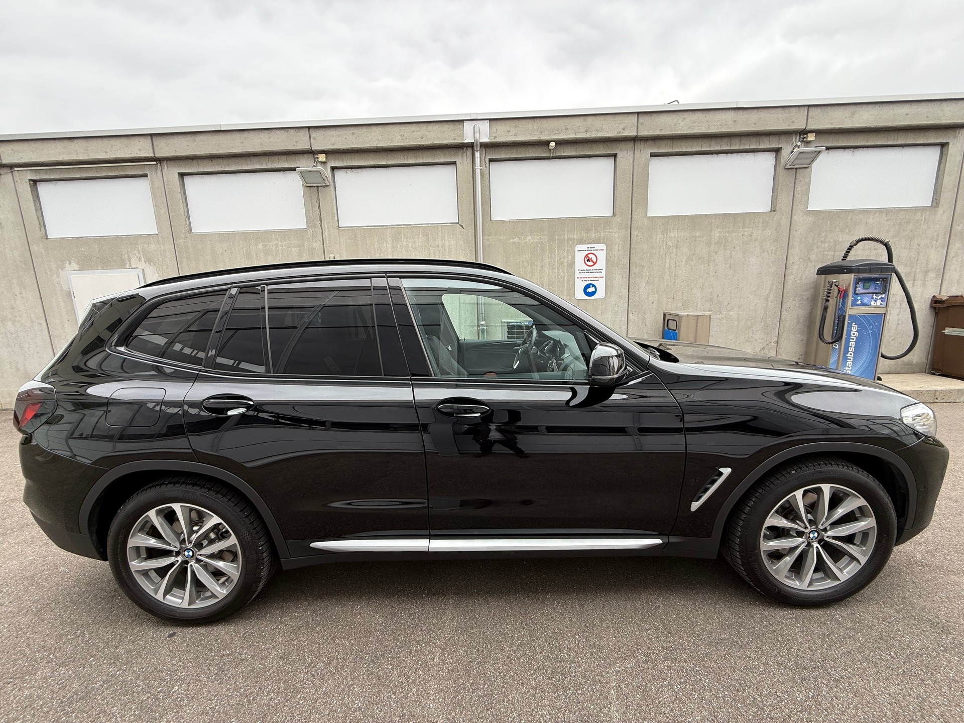 BMW X3 xDrive 48V 20d *1.st Erster Hand CH Fahrzeug *Lederausstattung *Dachhimmel schwarz *Frisch ab MFK *2 Schlüssel-image-2