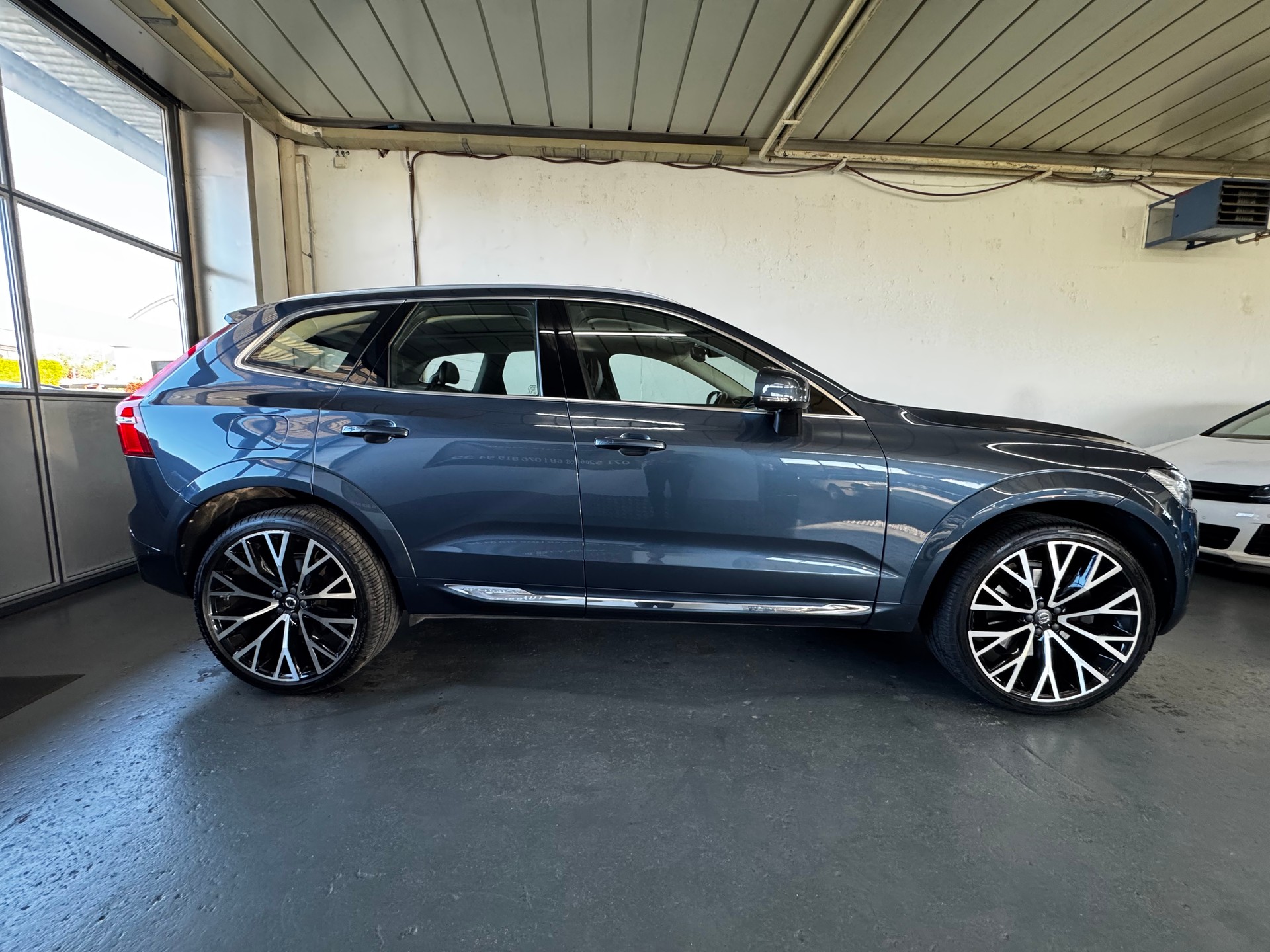 VOLVO XC60 D5 AWD Inscription Geartronic-image-7