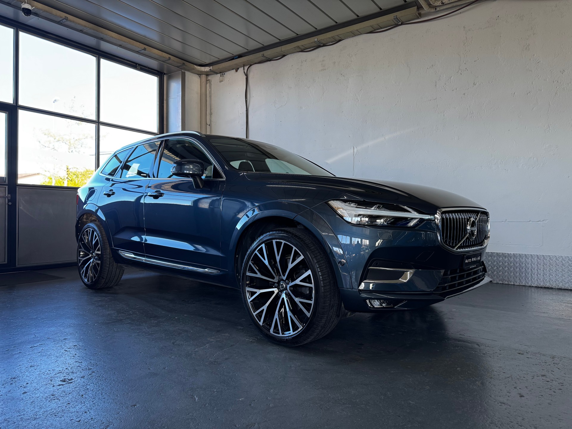VOLVO XC60 D5 AWD Inscription Geartronic-showroom-element-1