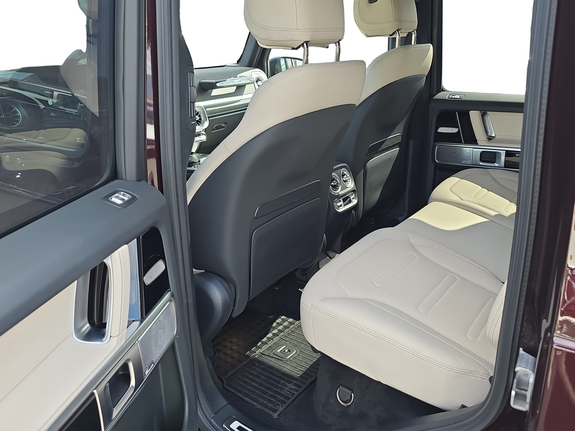 MERCEDES-BENZ G 450d 9G-Tronic-image-9