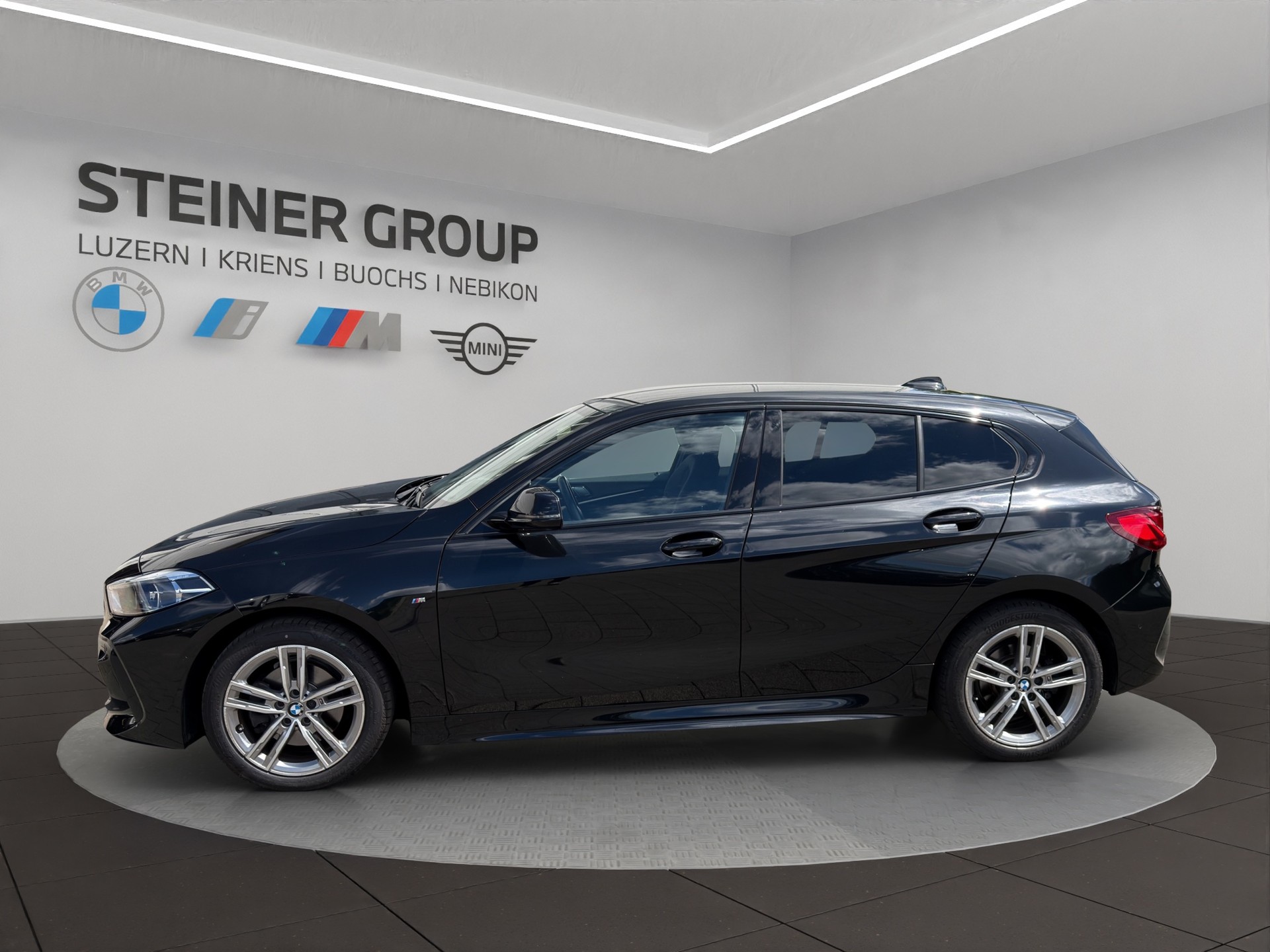 BMW 118i Pure M Sport Steptronic-image-7