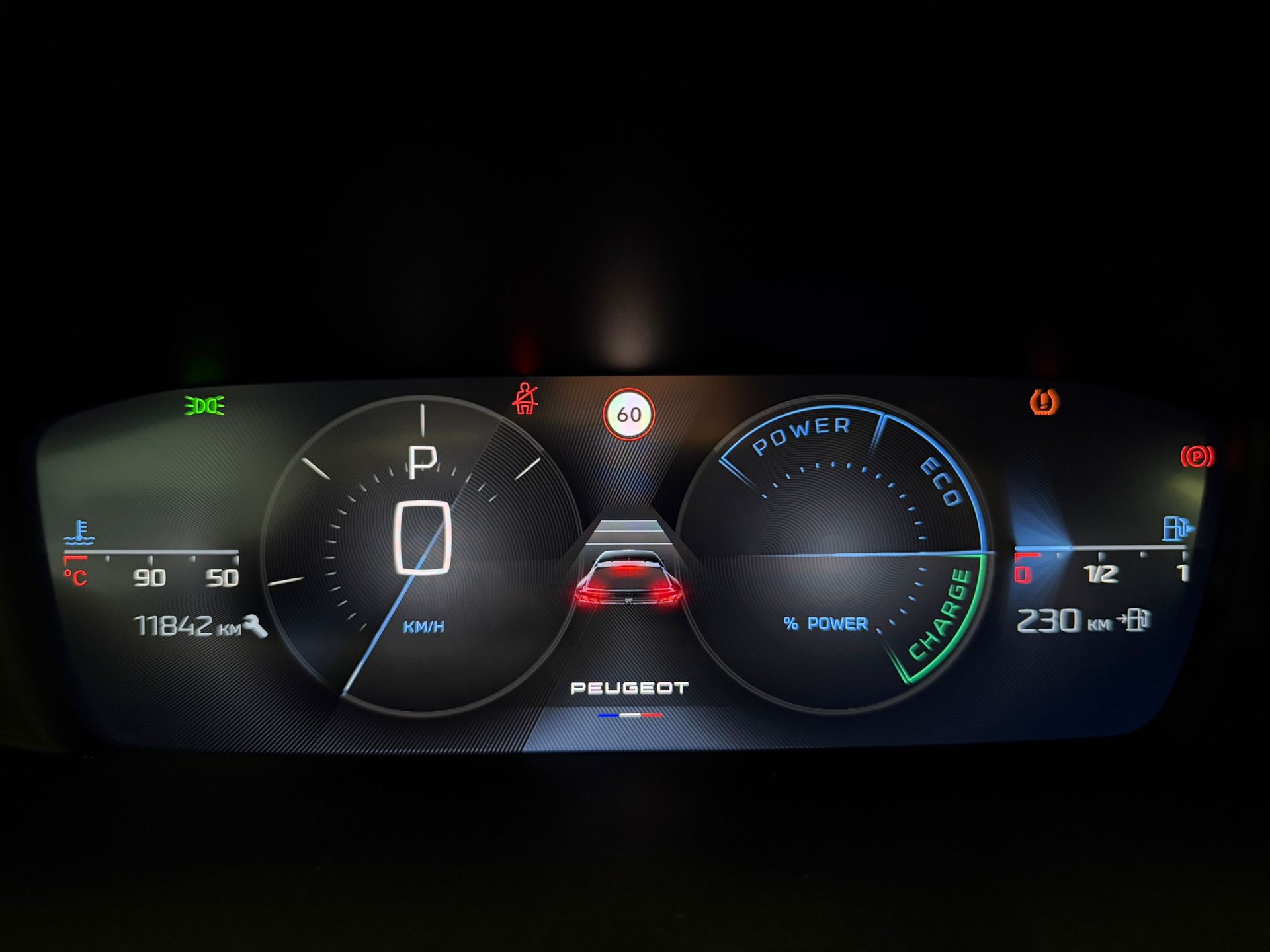 PEUGEOT 408 1.2 HEV 145 Allure-image-16