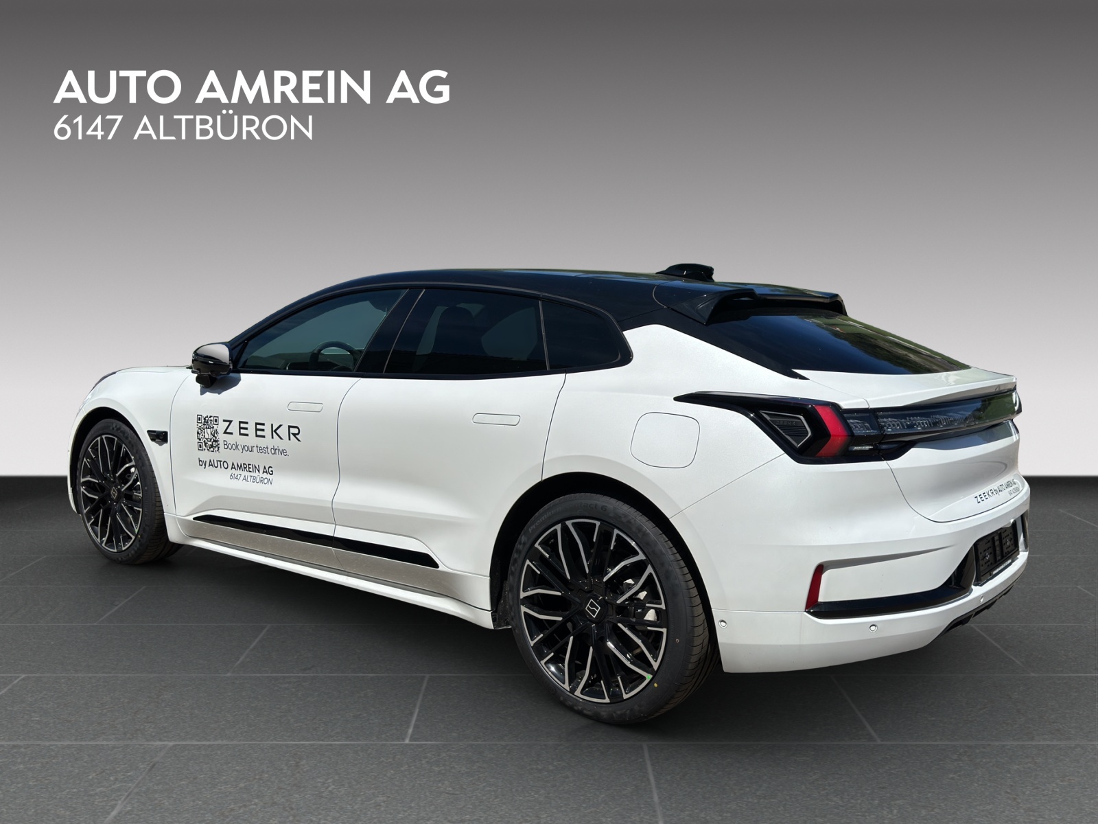 ZEEKR 001 Privilege AWD-showroom-element-2