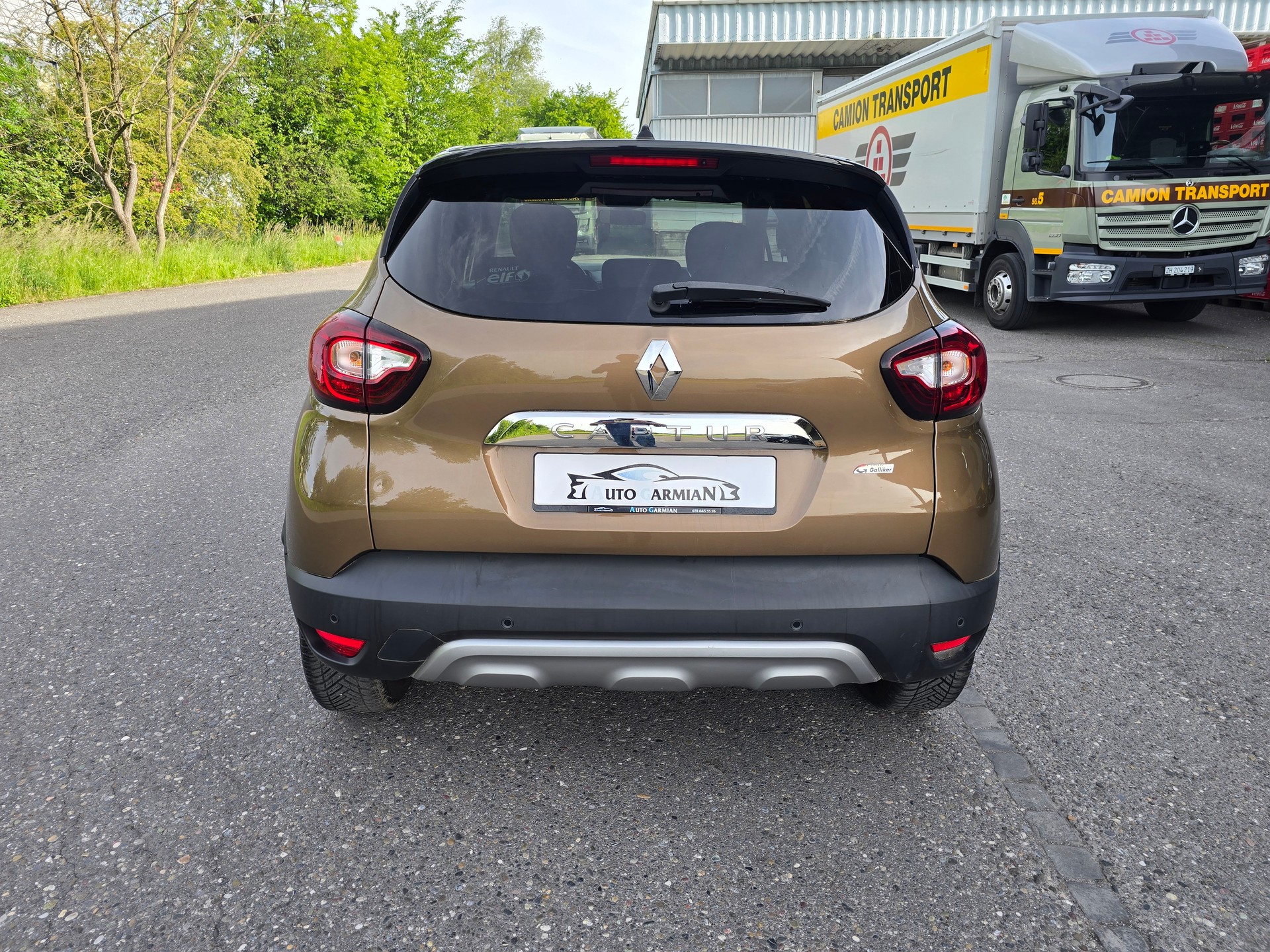 RENAULT Captur 1.2 T 16V Intens-showroom-element-3