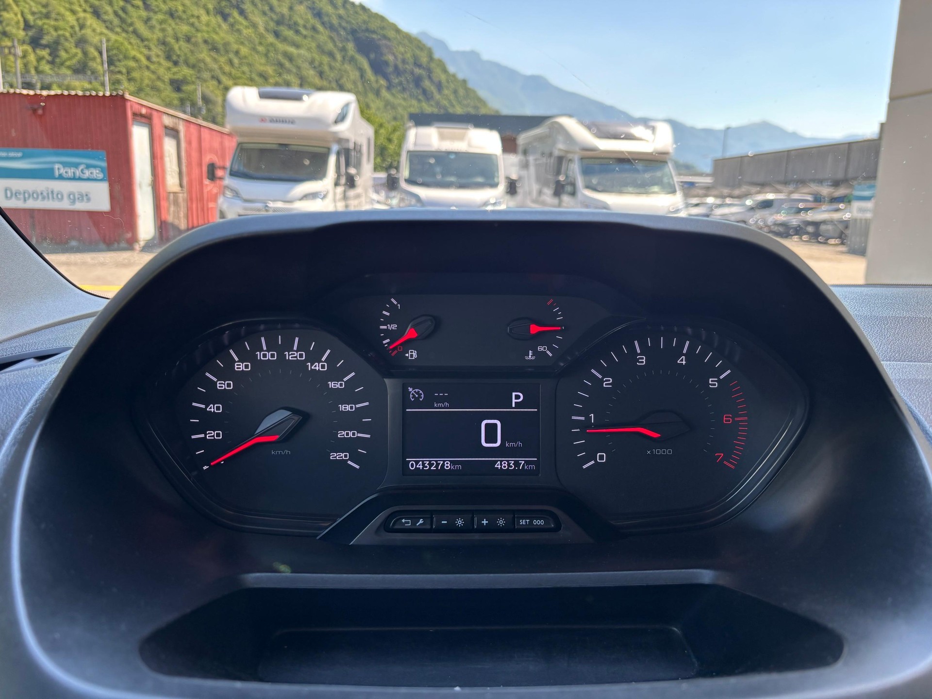 PEUGEOT Partner Kaw. 1000 Standard 1.2 PureTech 130 Premium S/S-image-9