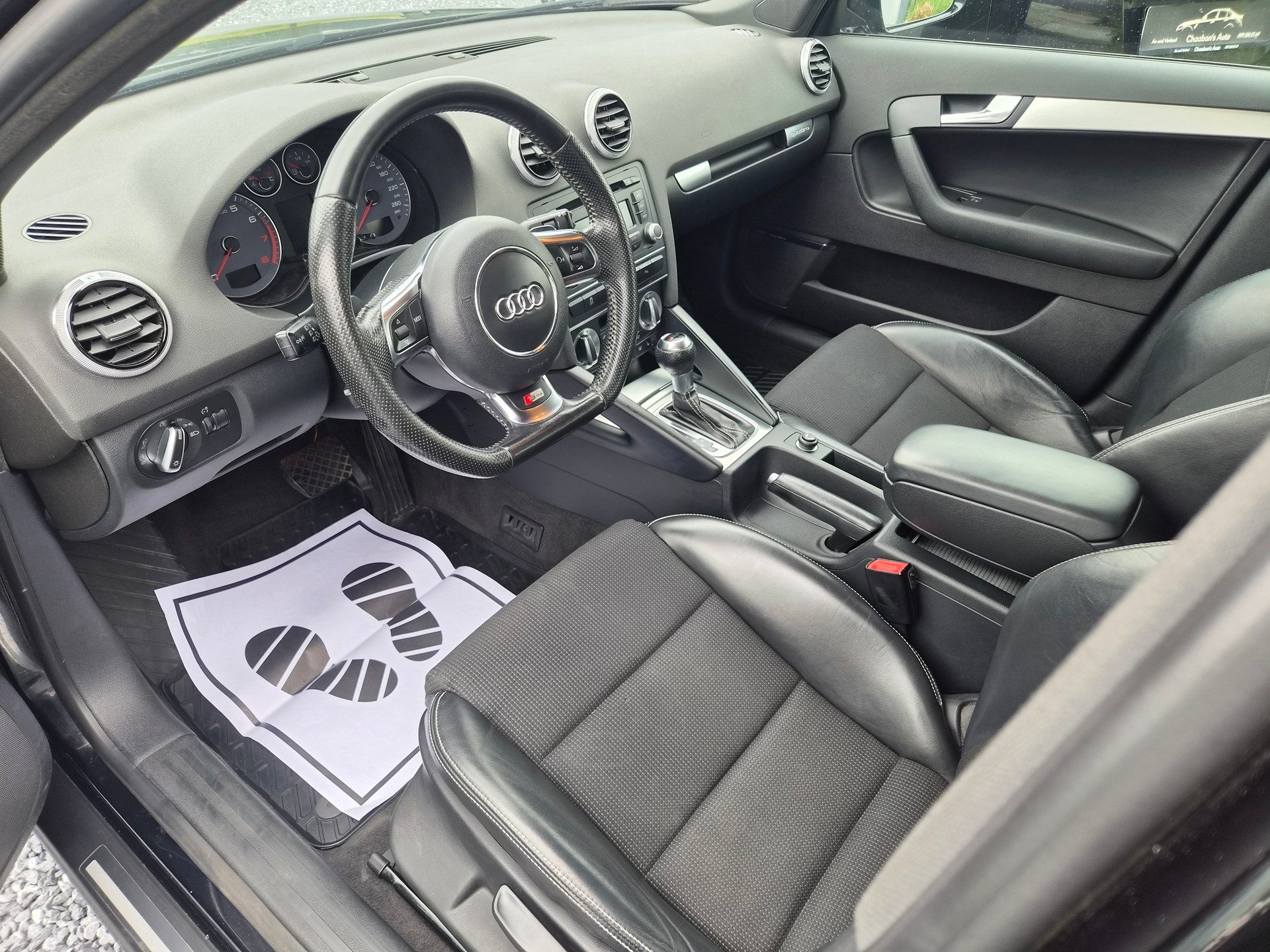 AUDI A3 Sportback 2.0 TFSI S-Line, Ambition quattro S-tronic-image-10