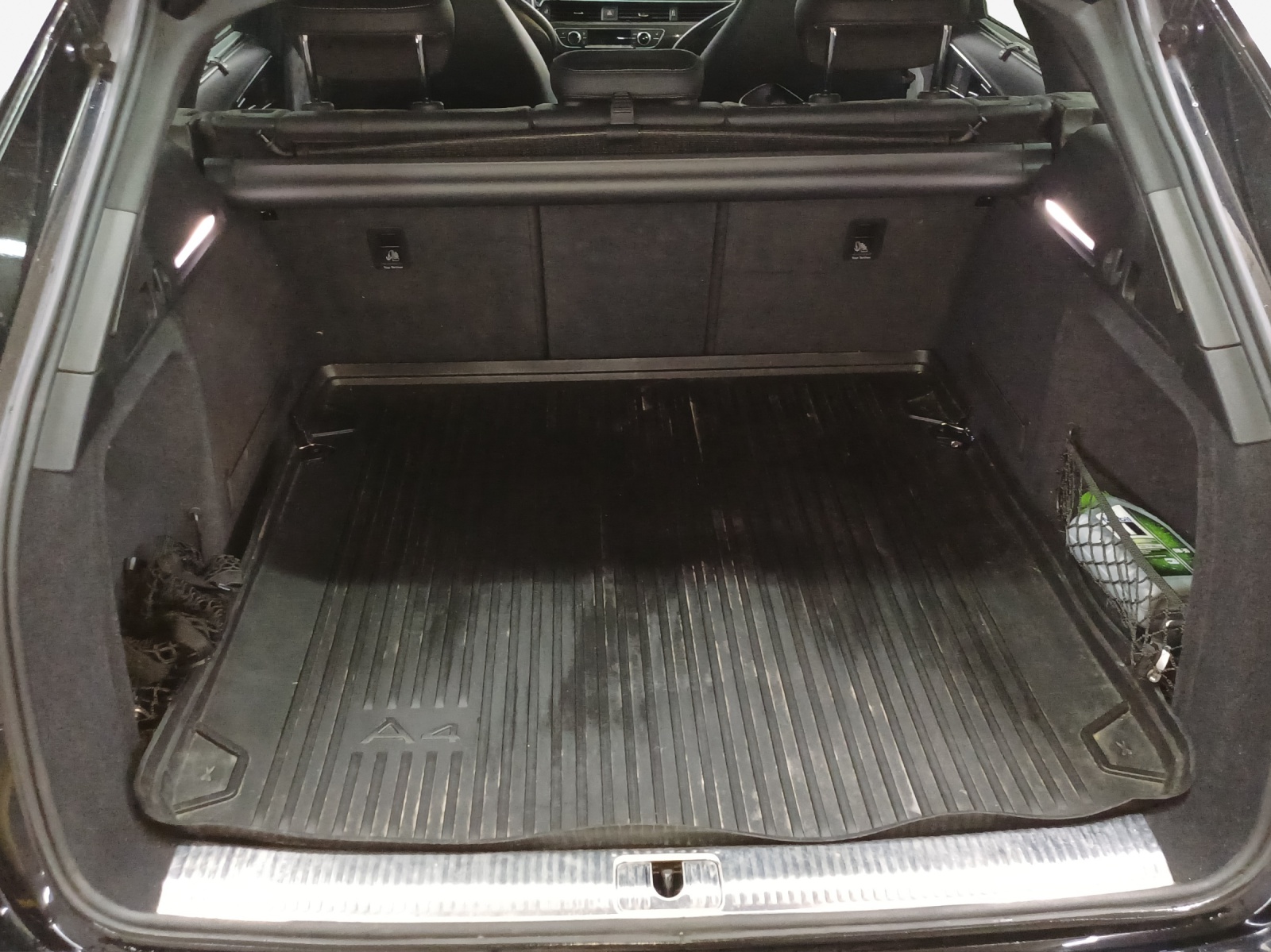 AUDI S4 Avant 3.0 TFSI quattro tiptronic-image-12