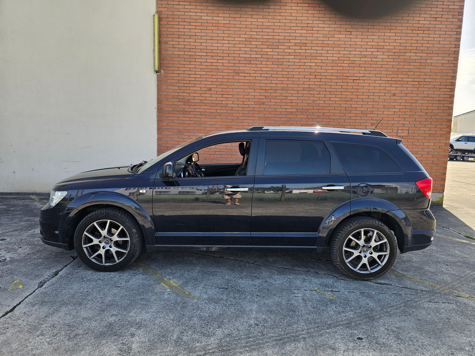 FIAT Freemont 2.0 MJ Lounge AWD Automat-image-1